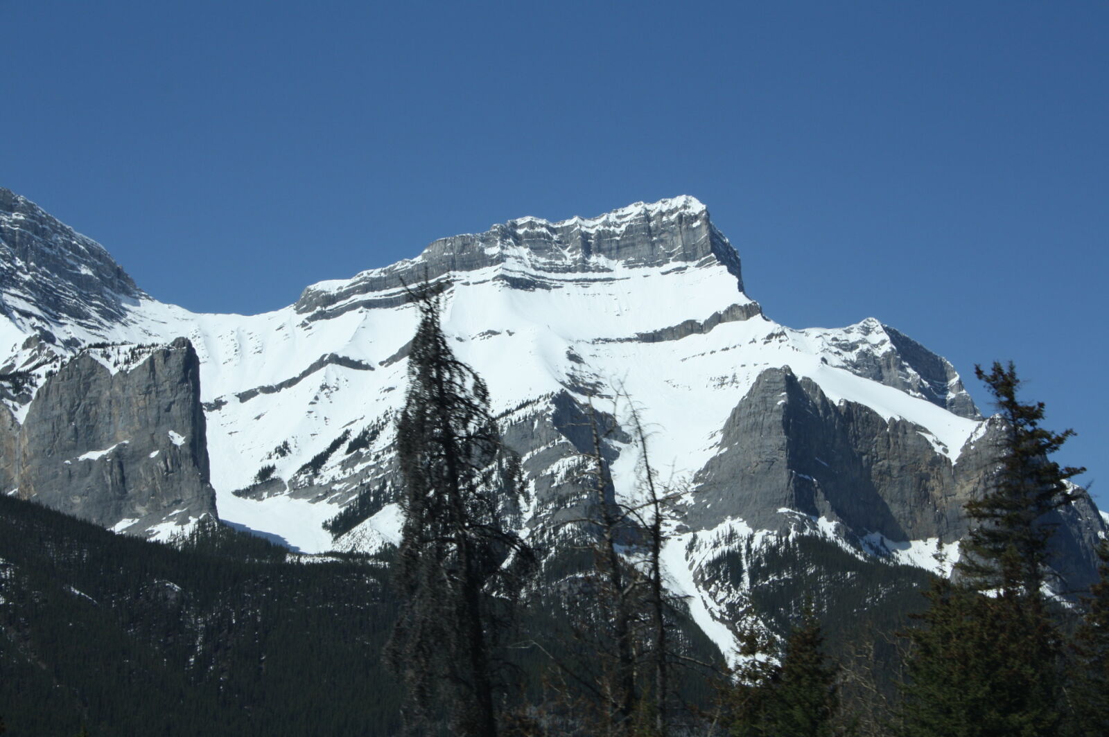 Canon EF-S 18-55mm F3.5-5.6 II sample photo. Mountains, rocky, mountains photography
