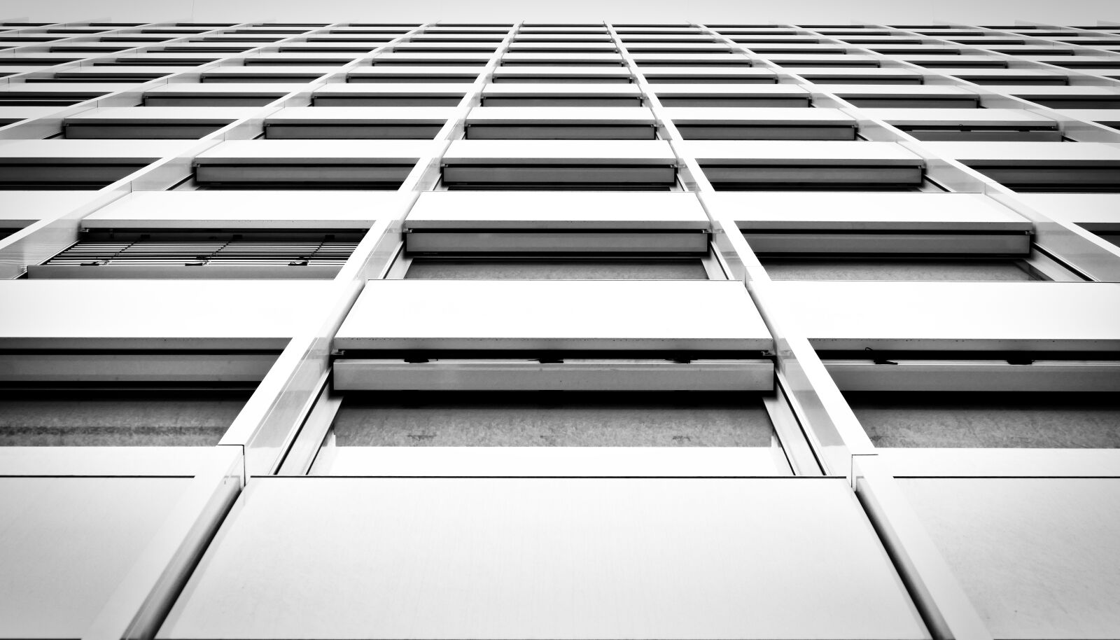 Panasonic Lumix DMC-FZ1000 sample photo. Facade, structure, architecture photography