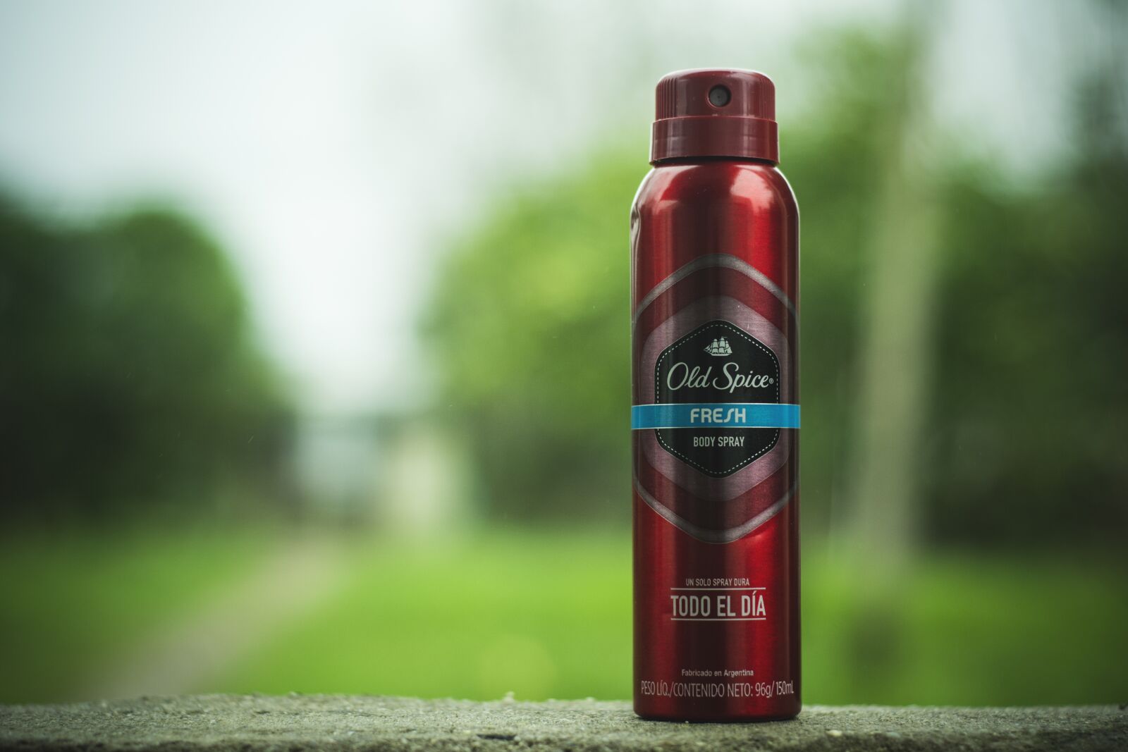 Nikon D5200 sample photo. Perfume, deodorant, old spice photography