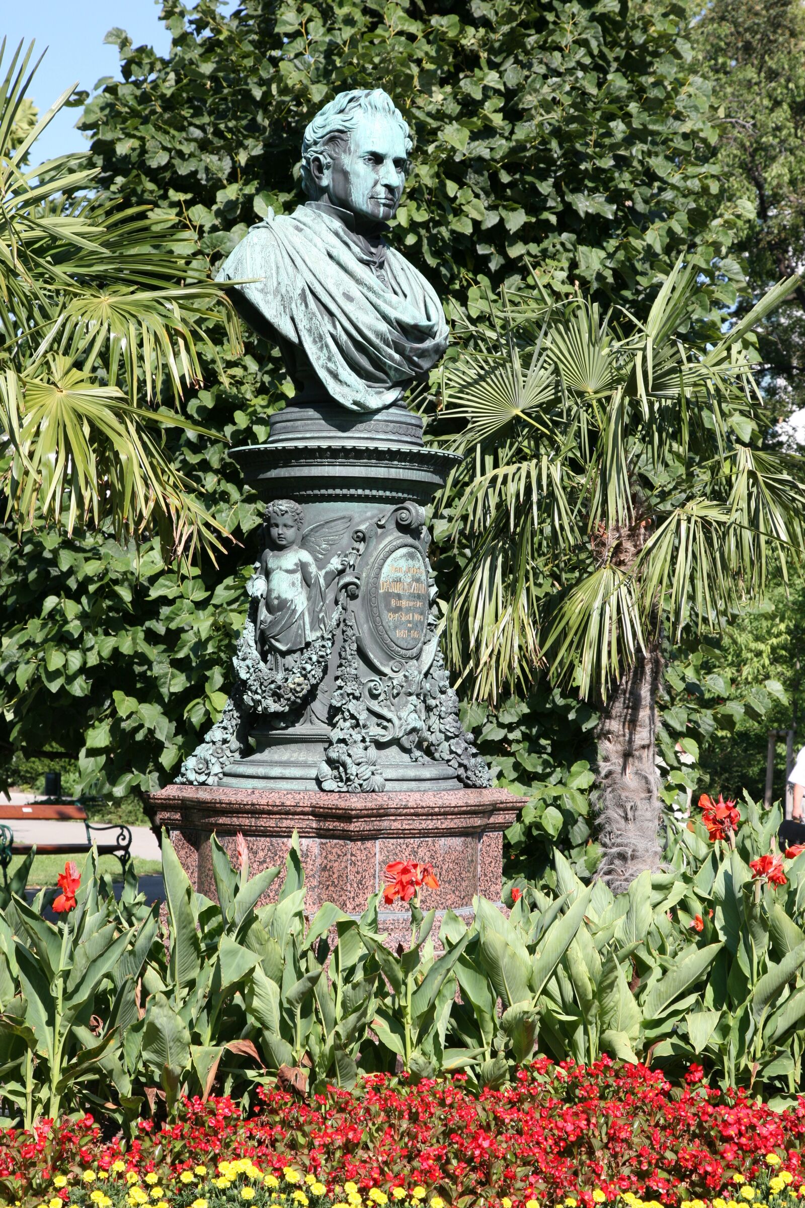 Canon EOS 5D sample photo. Vienna, statue, flowers photography