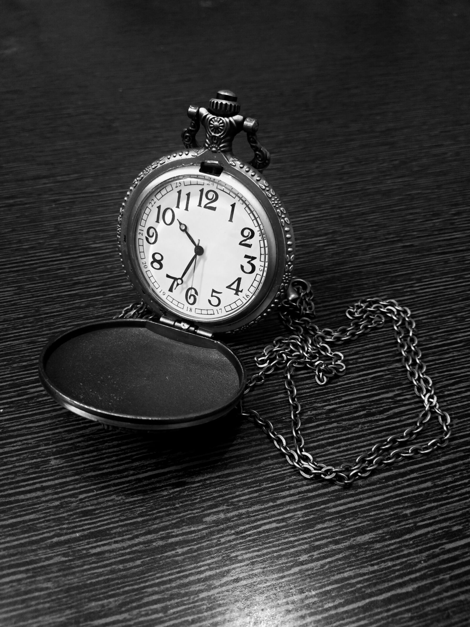 Xiaomi Mi A1 sample photo. Clock, time, watch photography