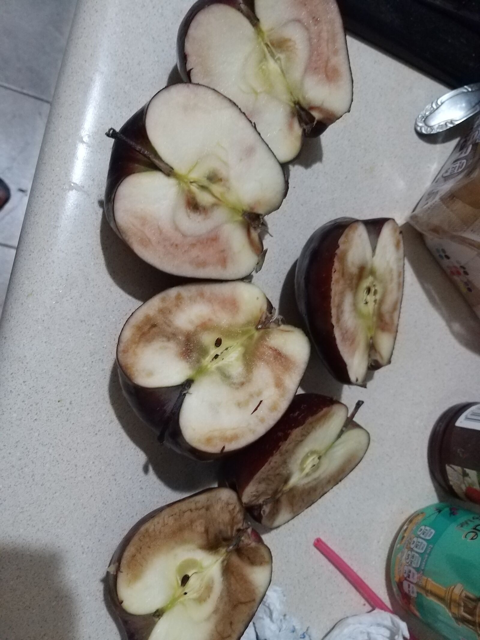 Samsung Galaxy A9 (2018) sample photo. Apples, ugly, red photography