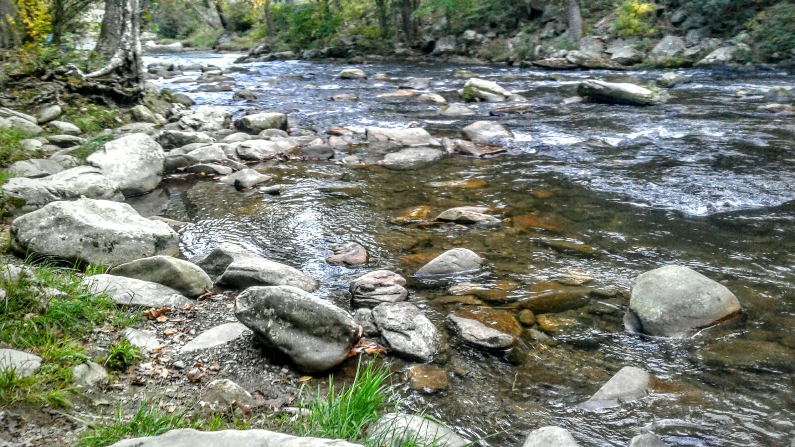 Samsung Galaxy J3(2016) sample photo. Edited, river photography