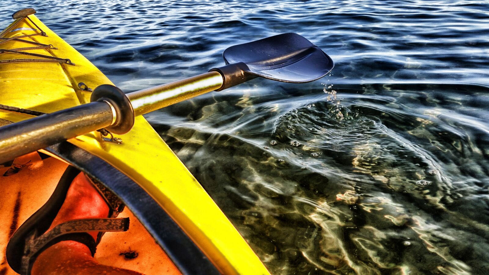 Samsung Galaxy S5 sample photo. Paddle, kayak, lake photography
