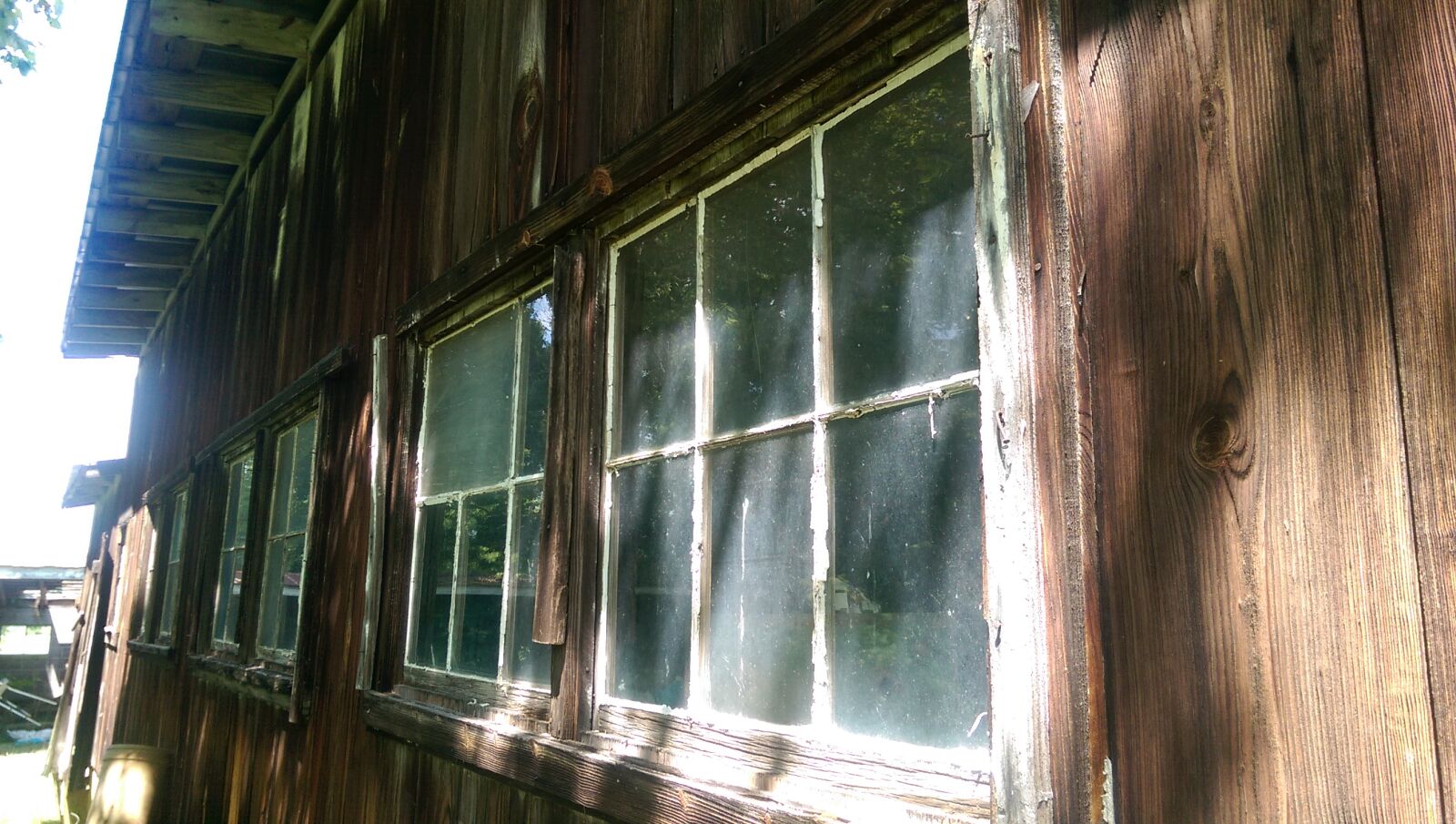 HTC ONE M8 sample photo. Abandoned, barn photography