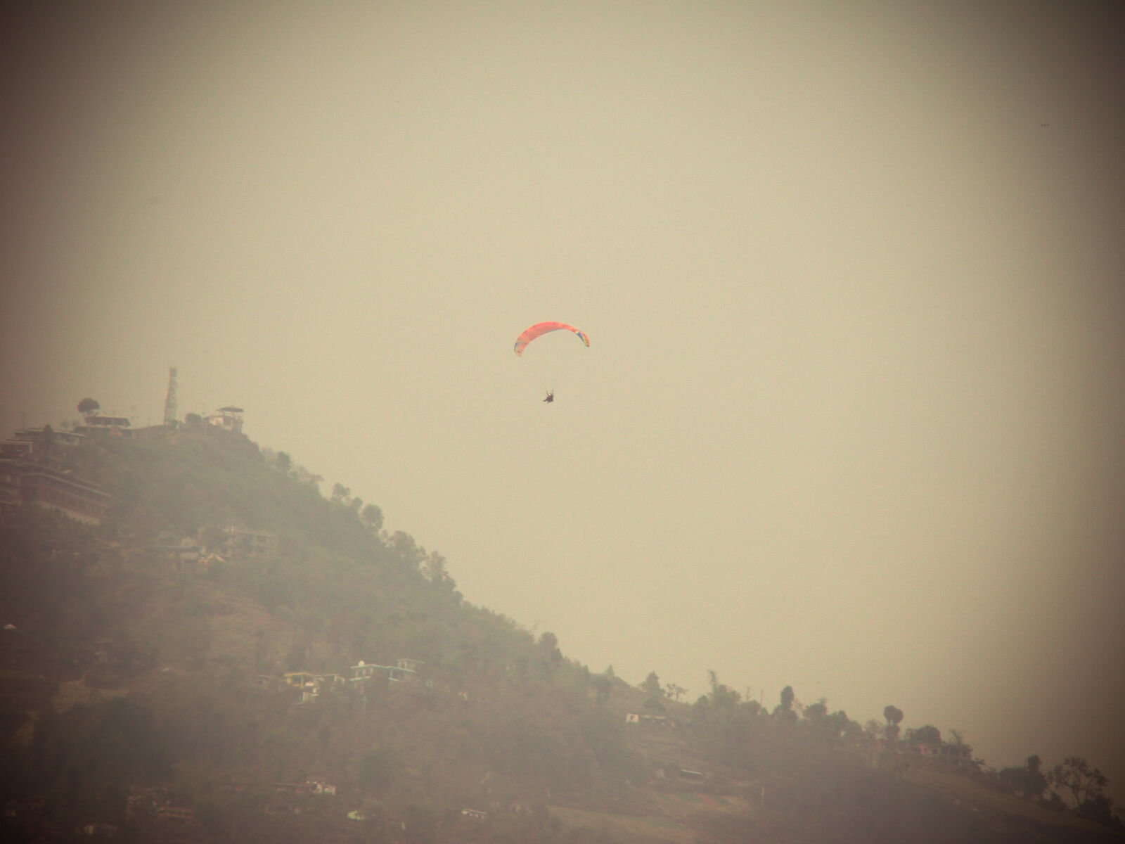 Sony Cyber-shot DSC-H50 sample photo. Paragliding photography