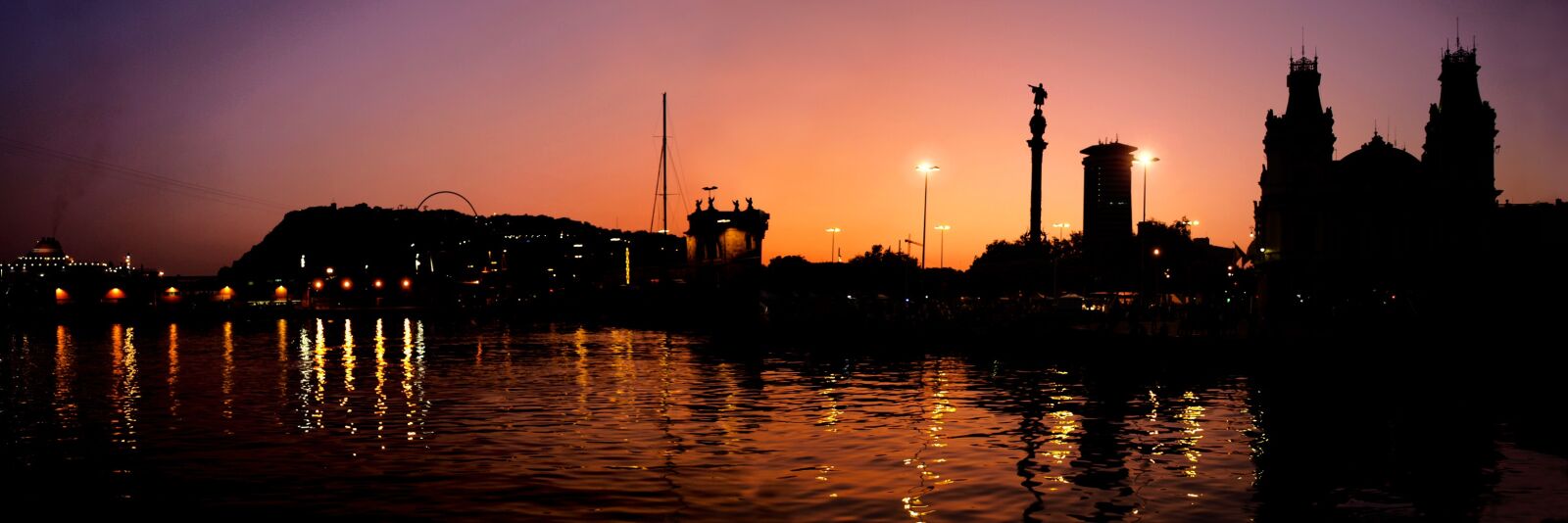 Olympus E-510 (EVOLT E-510) sample photo. Barcelona, city, christopher columbus photography