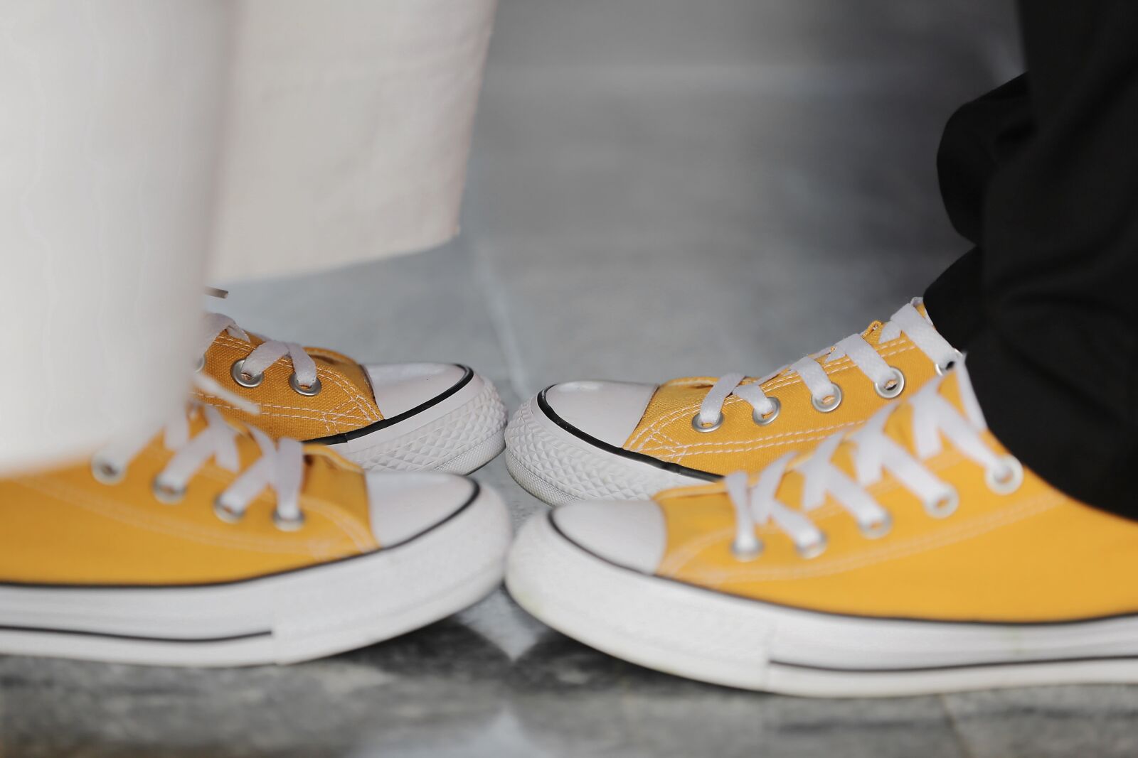 Canon EF 70-200mm F2.8L IS II USM sample photo. Couple, man, sneakers, woman photography