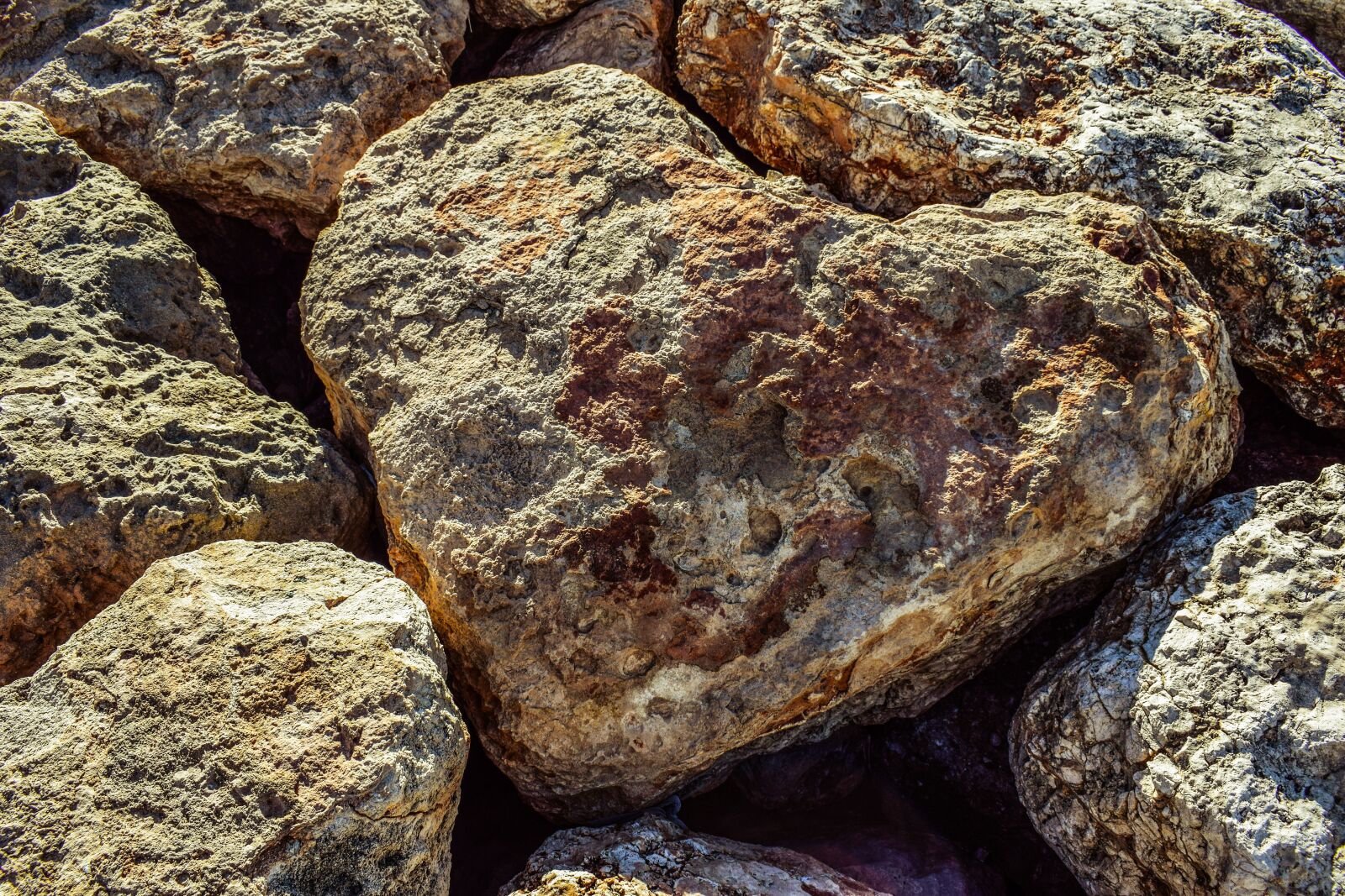 Nikon D3300 sample photo. Heart of stone, stone photography