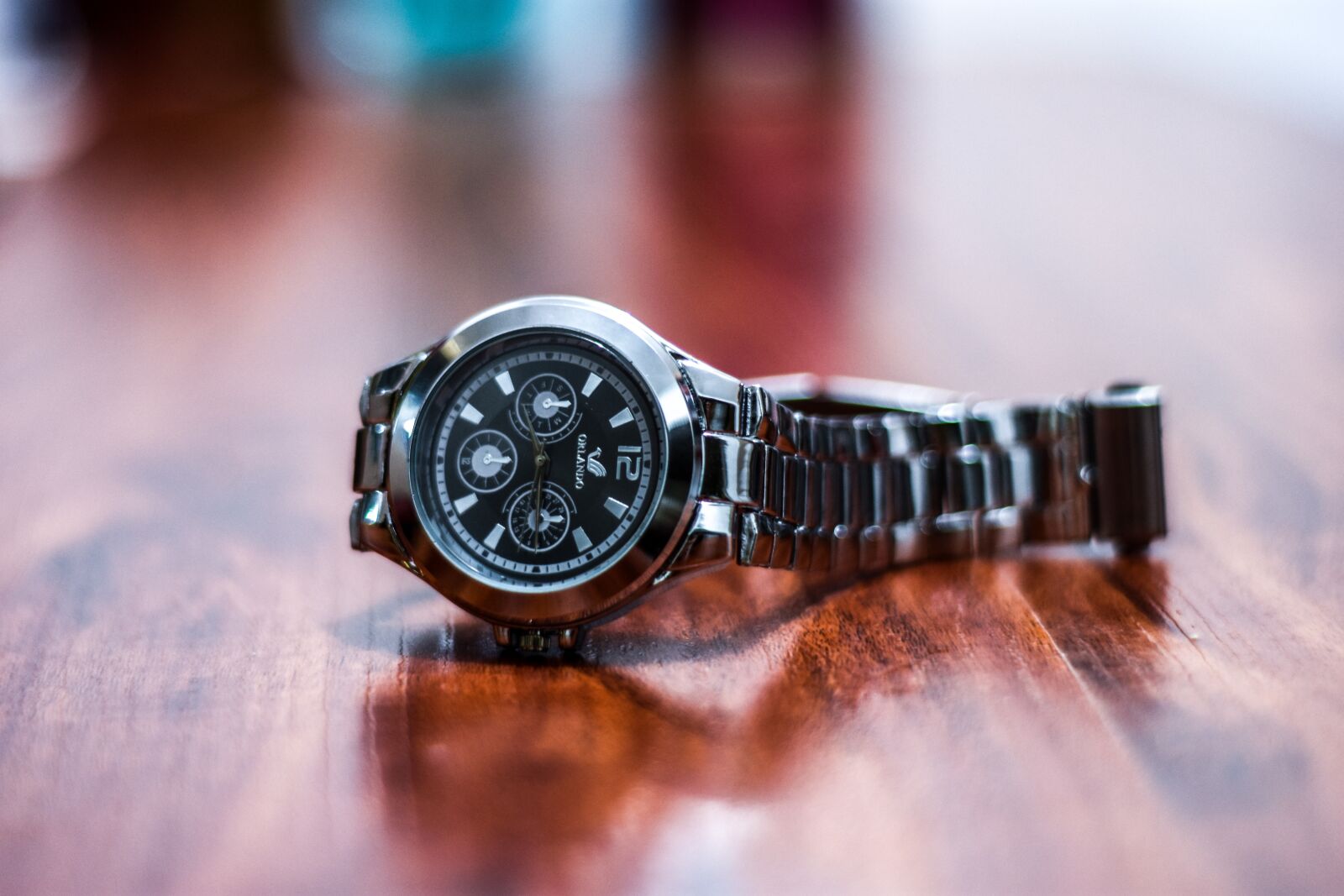 Nikon D3400 sample photo. Clock, bracelet, time photography