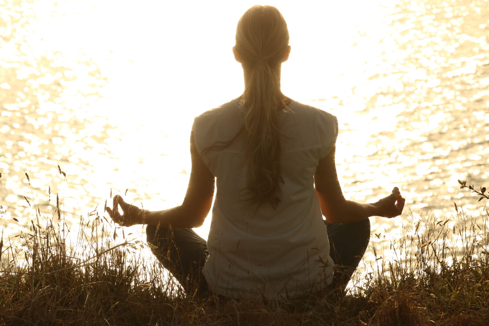 Canon EF 70-200mm F4L IS USM sample photo. Meditate, meditation, peaceful, silhouettes photography