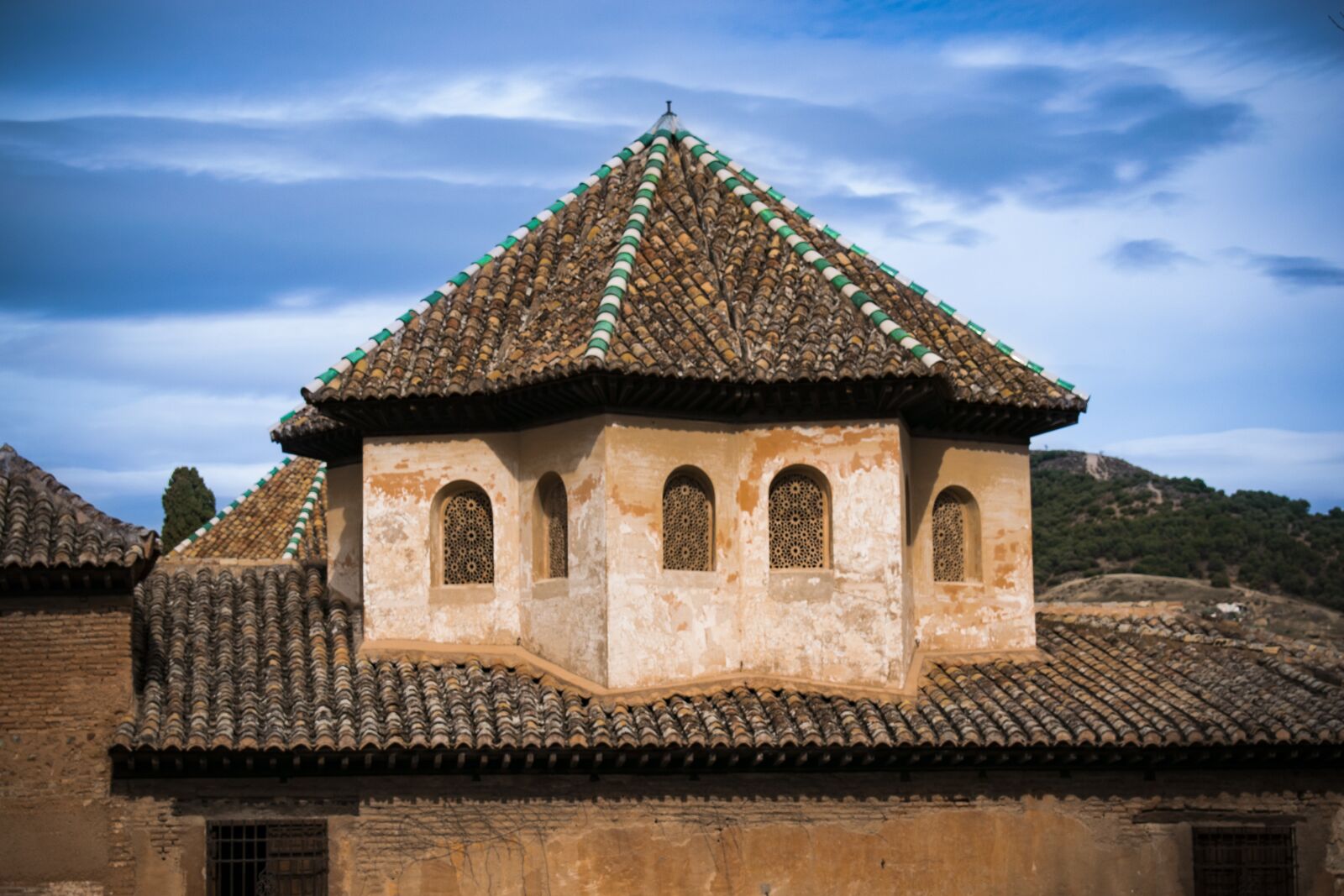 Nikon D5300 sample photo. Tower, windows, nazari photography