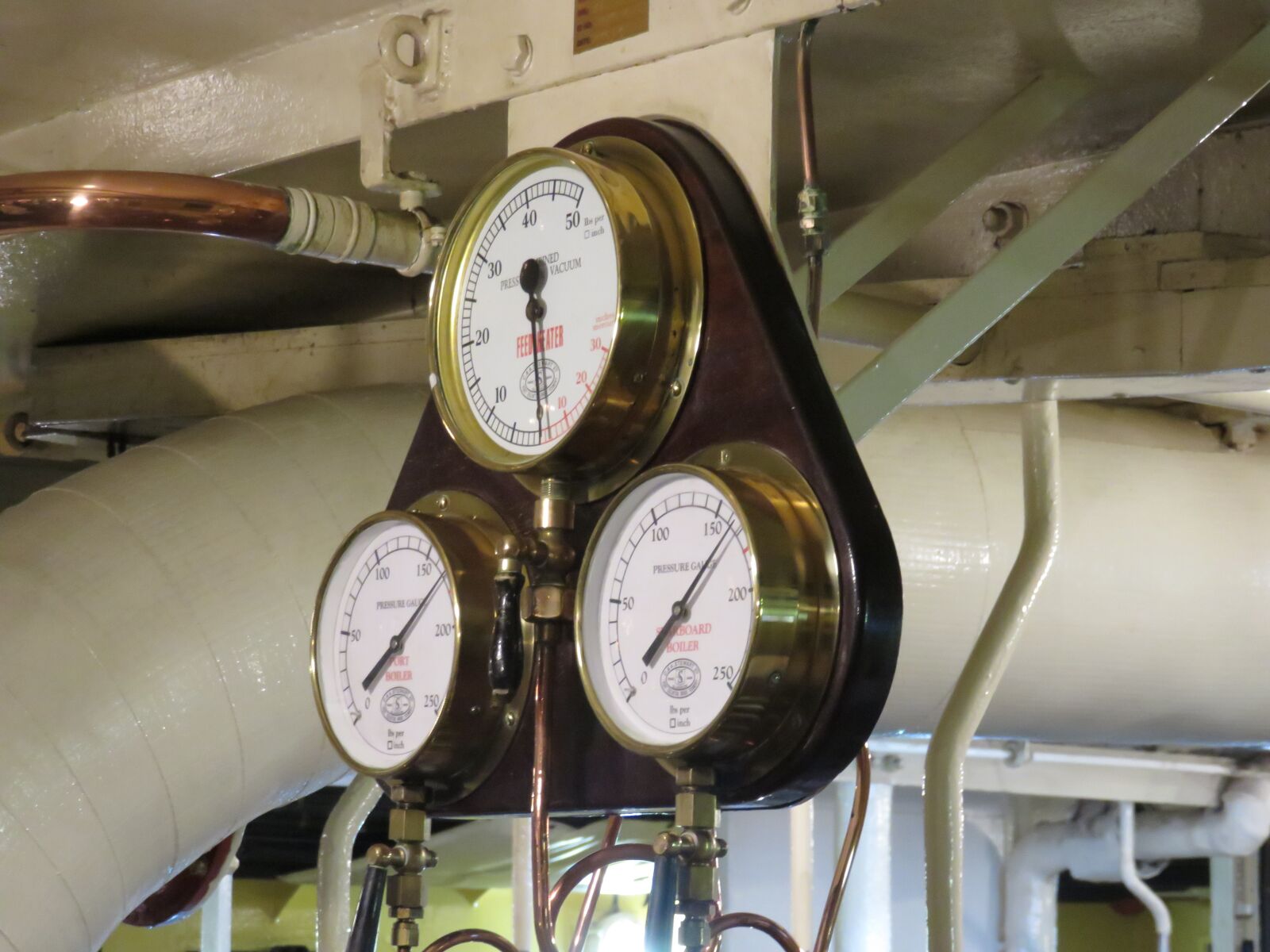 Canon PowerShot SX700 HS sample photo. Pressure gauge, engine, ship photography