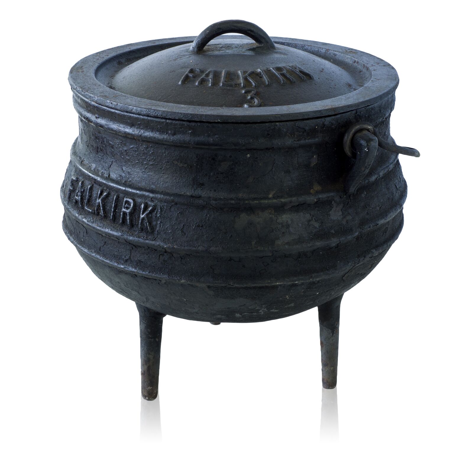 Olympus M.Zuiko Digital ED 12-100mm F4.0 IS Pro sample photo. Pot, isolated, cauldron photography