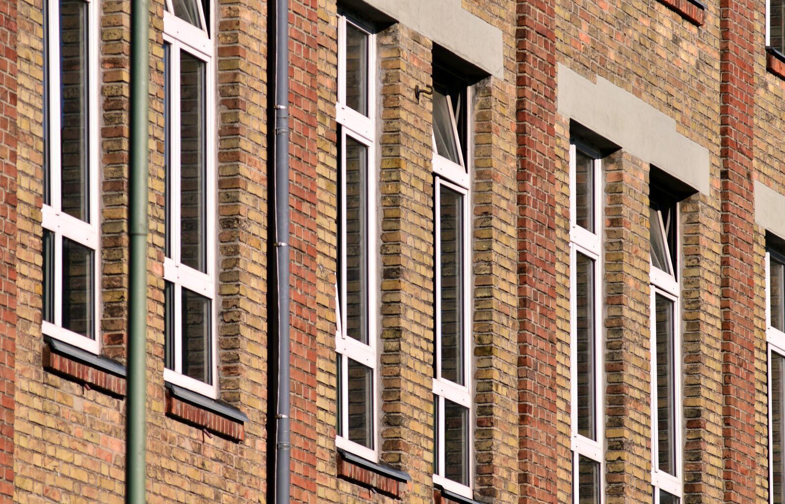 Nikon D3300 sample photo. Window, facade, old photography