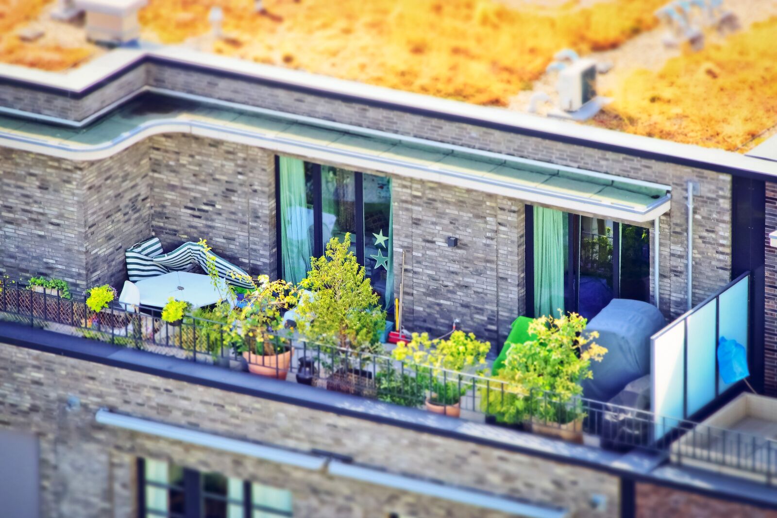 Olympus OM-D E-M10 sample photo. Architecture, terrace, building photography