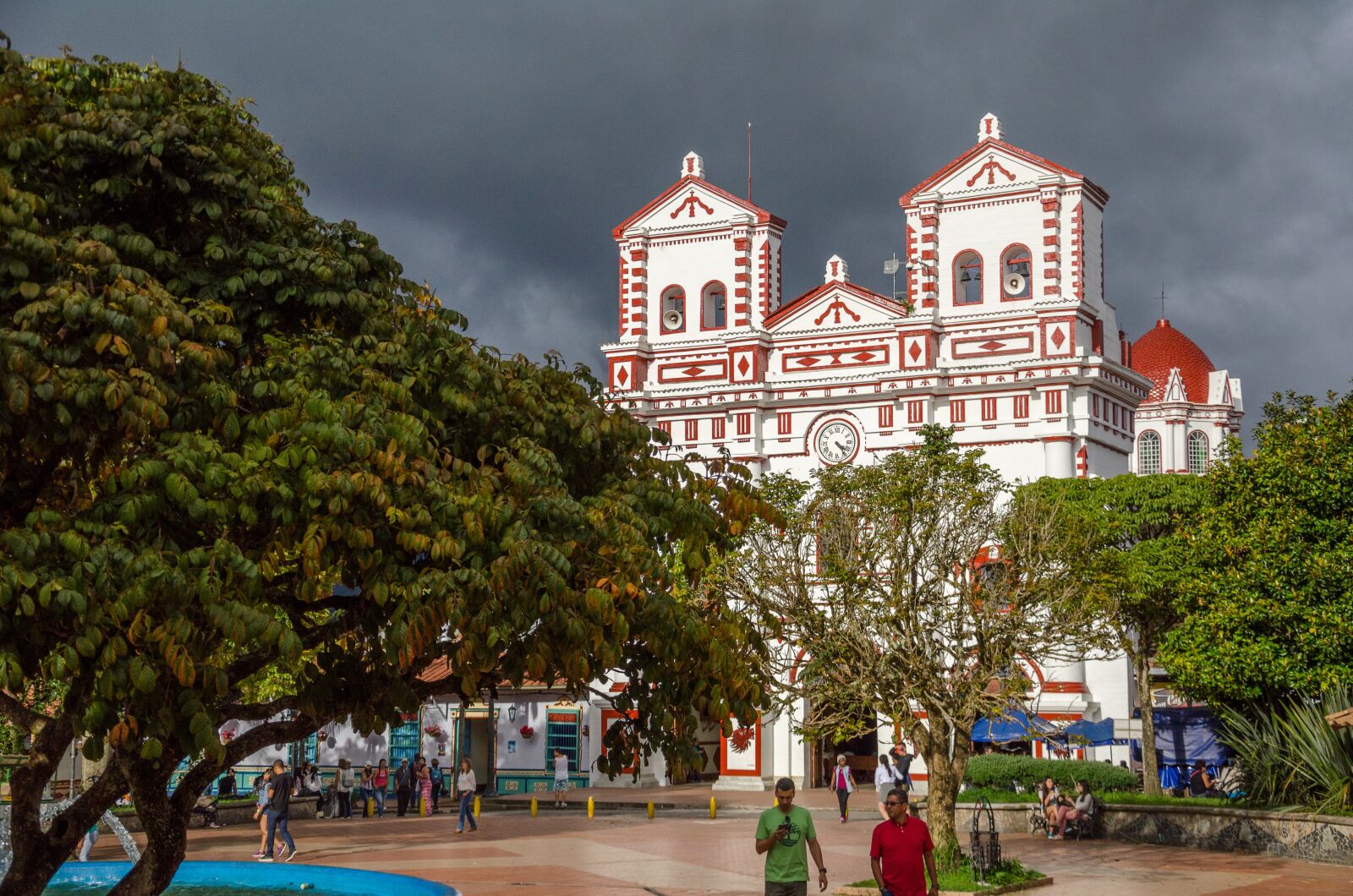 Nikon D5100 sample photo. Colombia, guatape, tourism photography