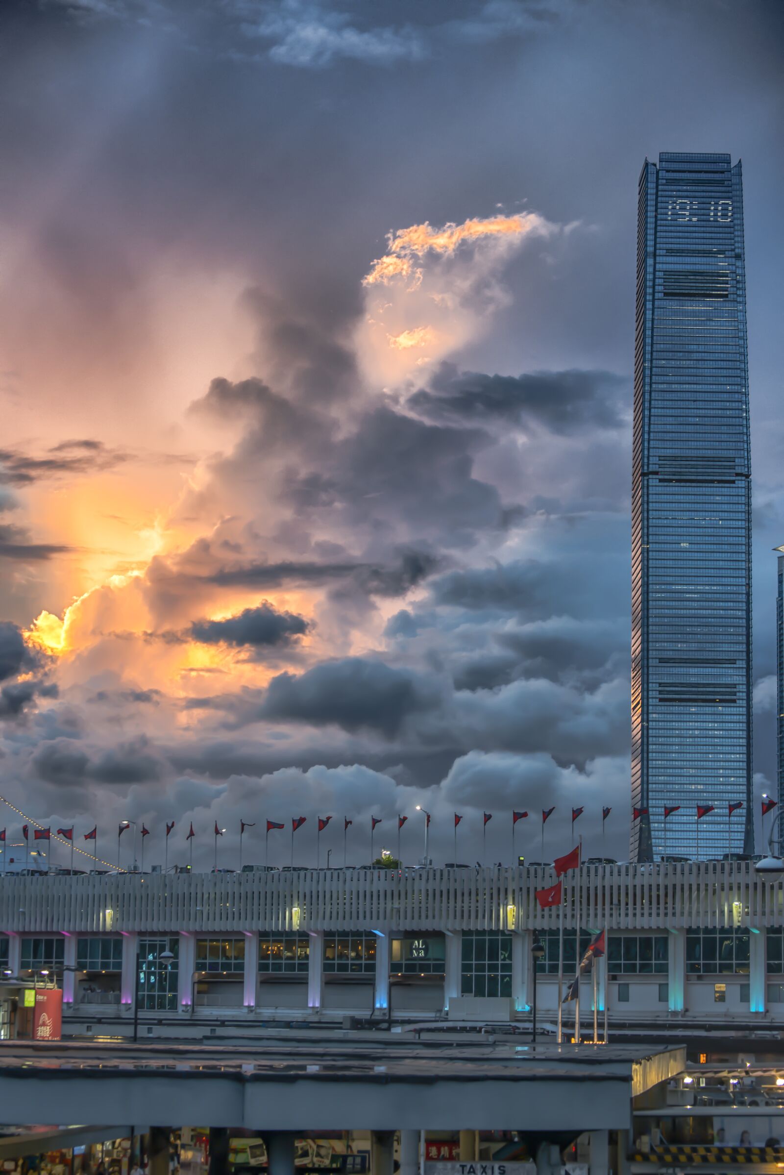 Nikon D800 sample photo. Hong kong, skyscraper, evening photography