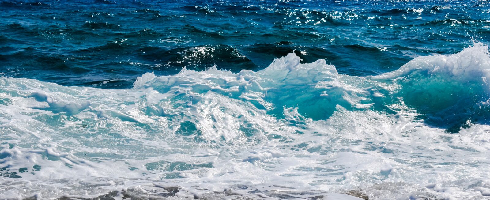 Nikon D3300 sample photo. Wave, foam, spray photography