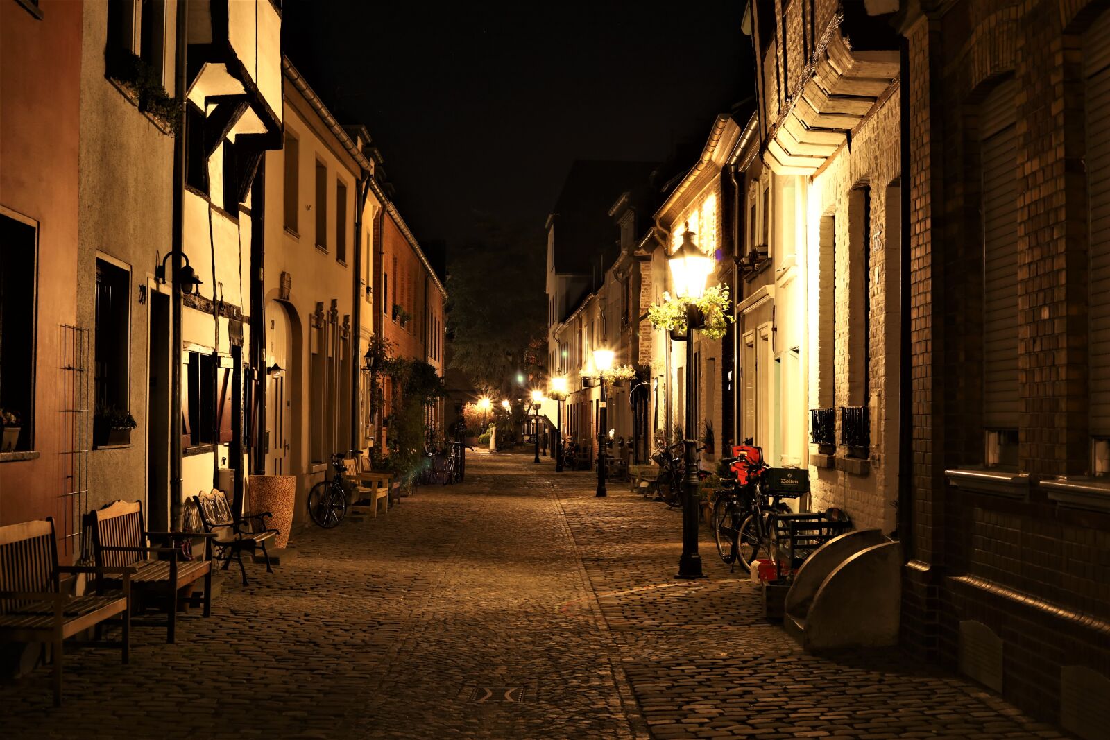 Canon EOS RP + Canon EF 50mm F1.8 STM sample photo. Kempen, niederrhein, historic center photography