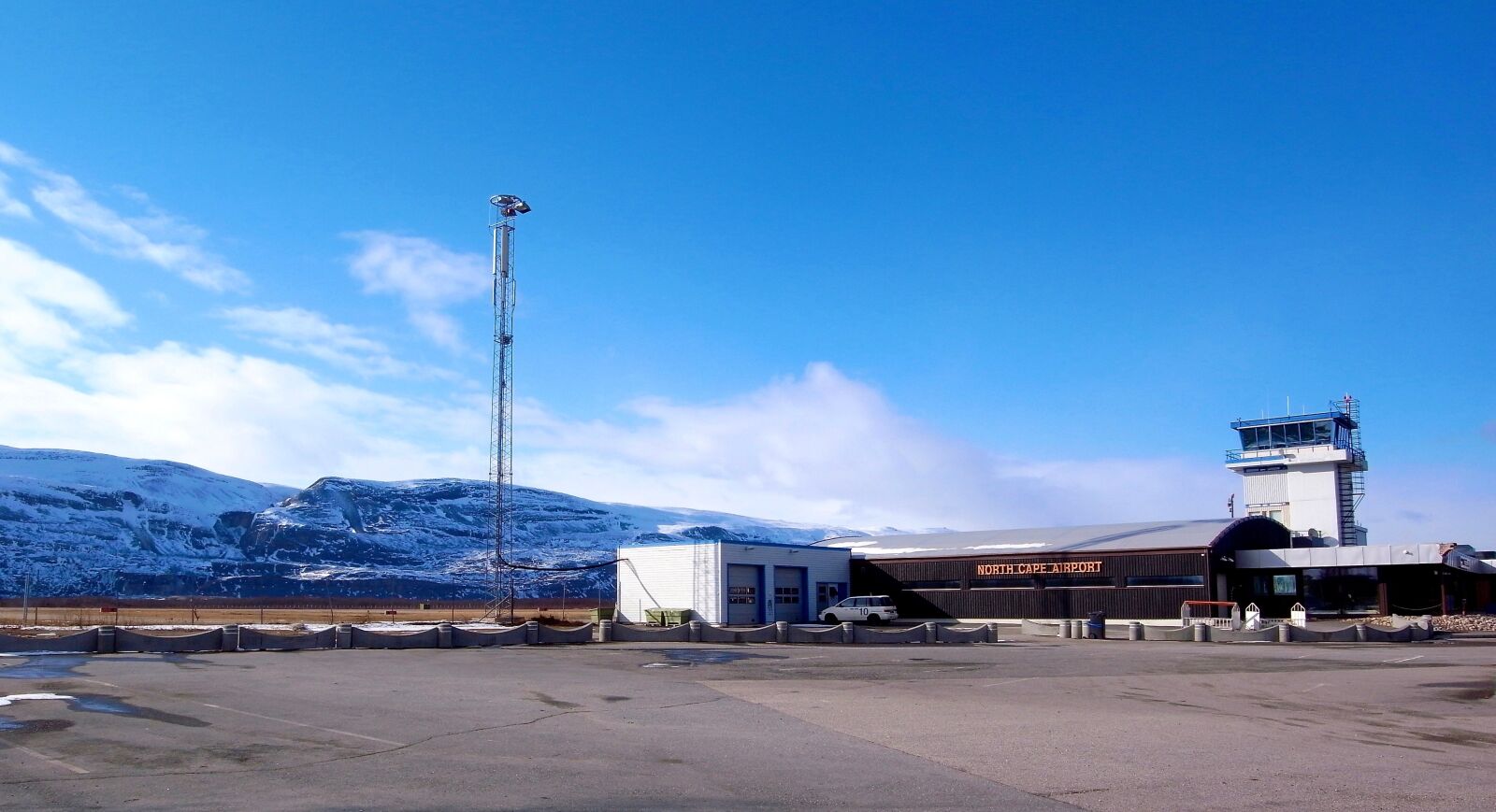 Ricoh GX200 sample photo. Norway, lakselv, airport photography