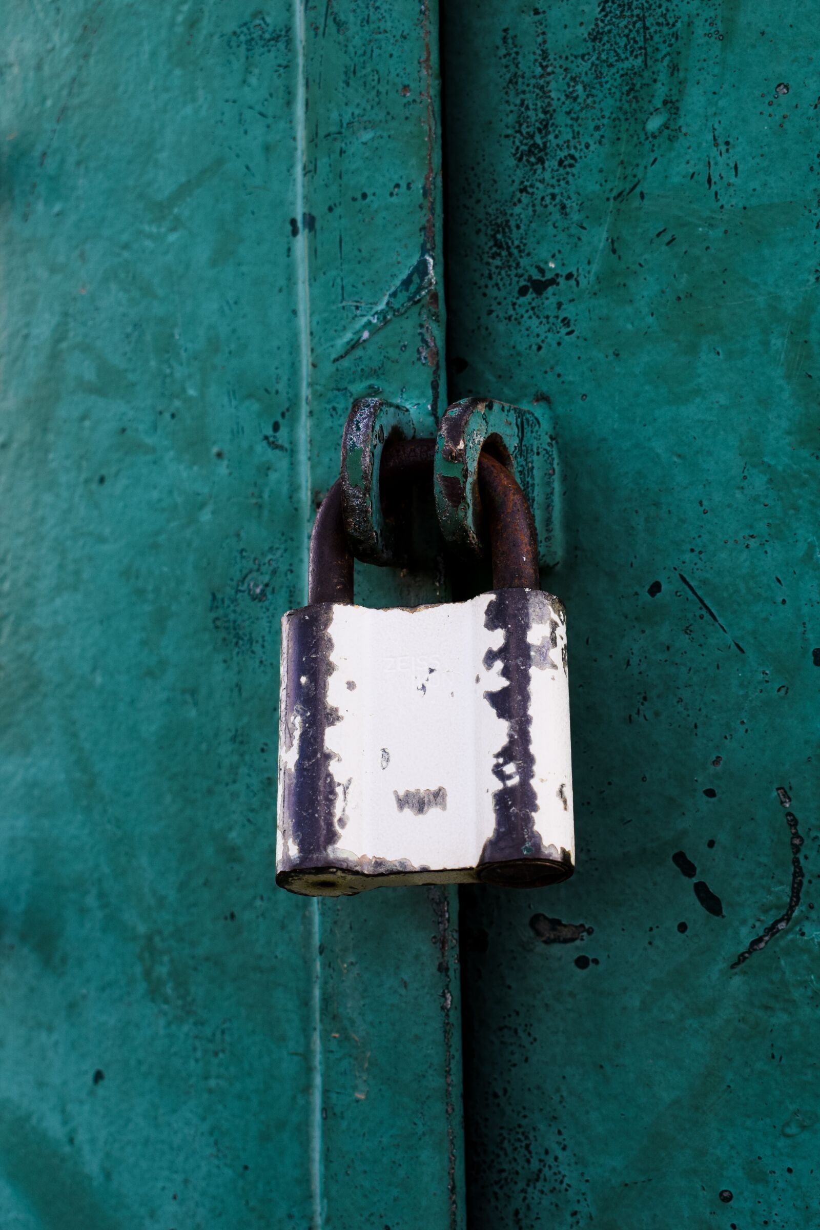 Nikon D3300 sample photo. Padlock, castle, key photography