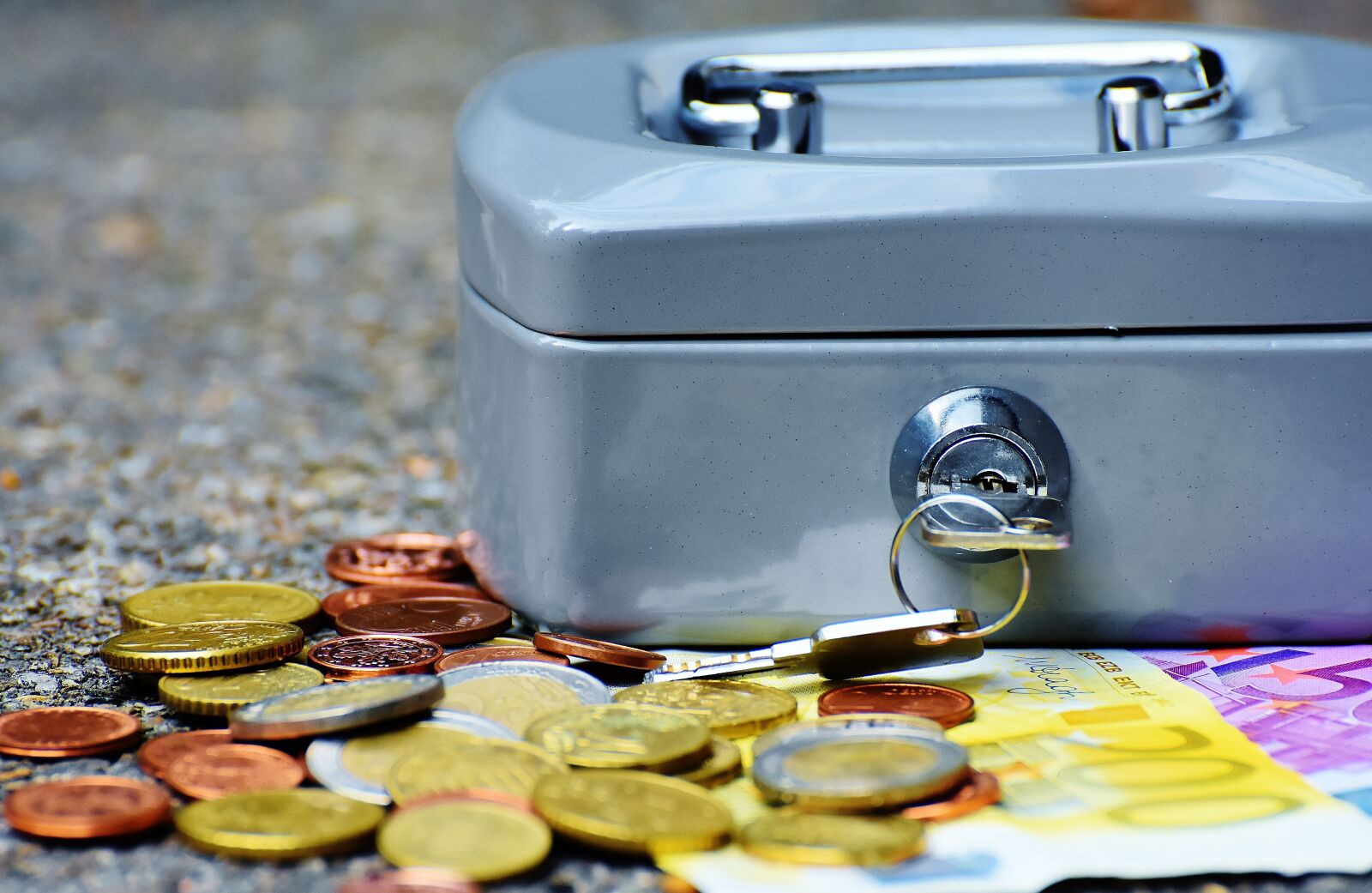 Nikon D7200 sample photo. Cashbox, money, currency photography