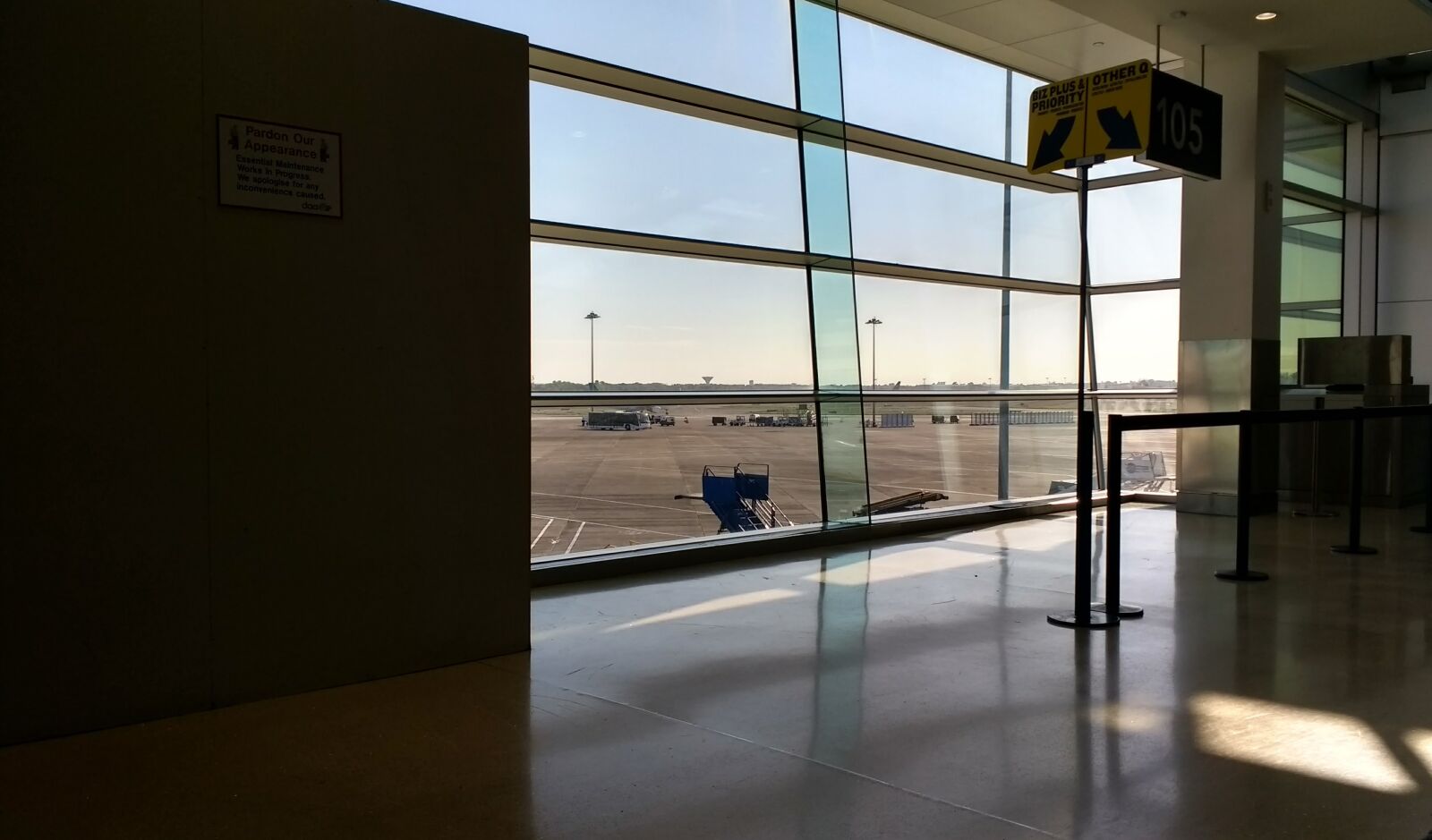 Motorola Moto G (4) sample photo. Airport, interior, inside photography