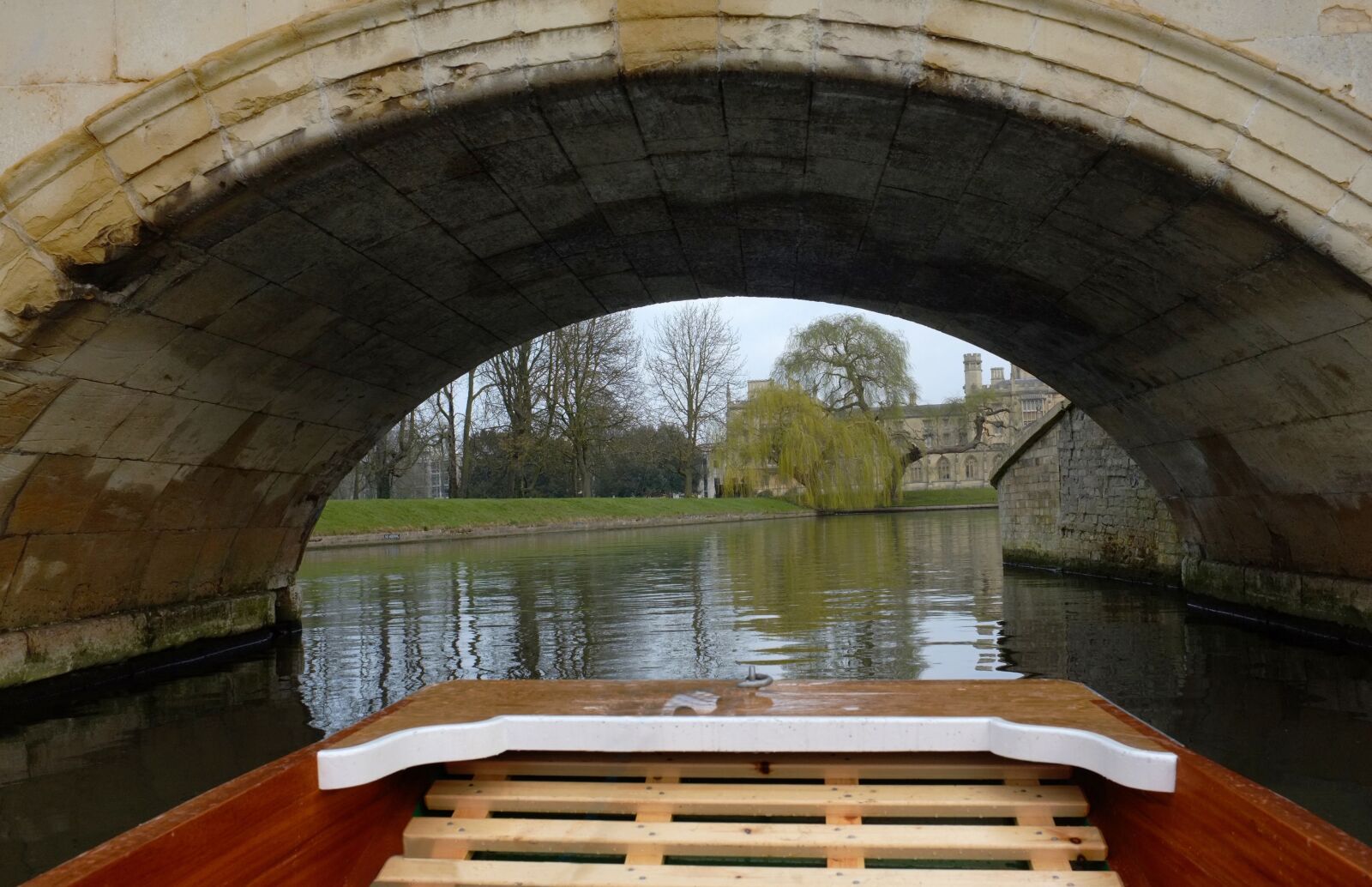 Fujifilm FinePix X100 sample photo. Punt, cambridge, bridge photography