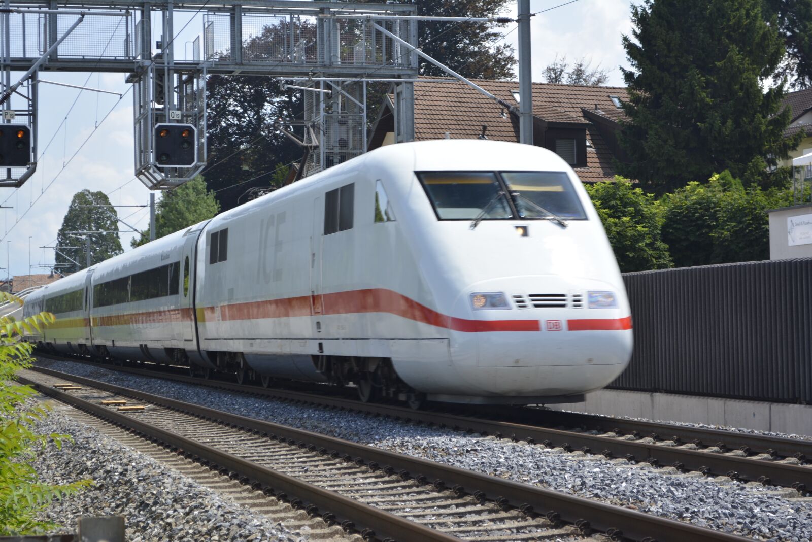 Nikon D5200 sample photo. Train, trains, db photography