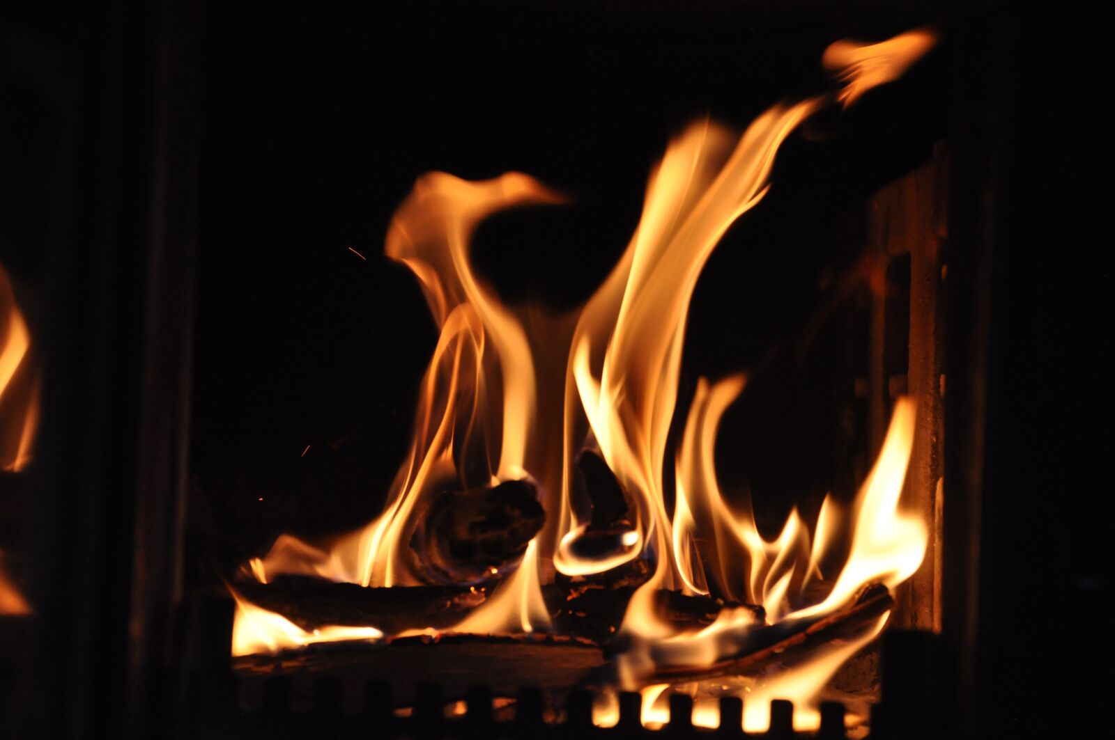 Nikon D90 sample photo. Fire, flame, burn photography