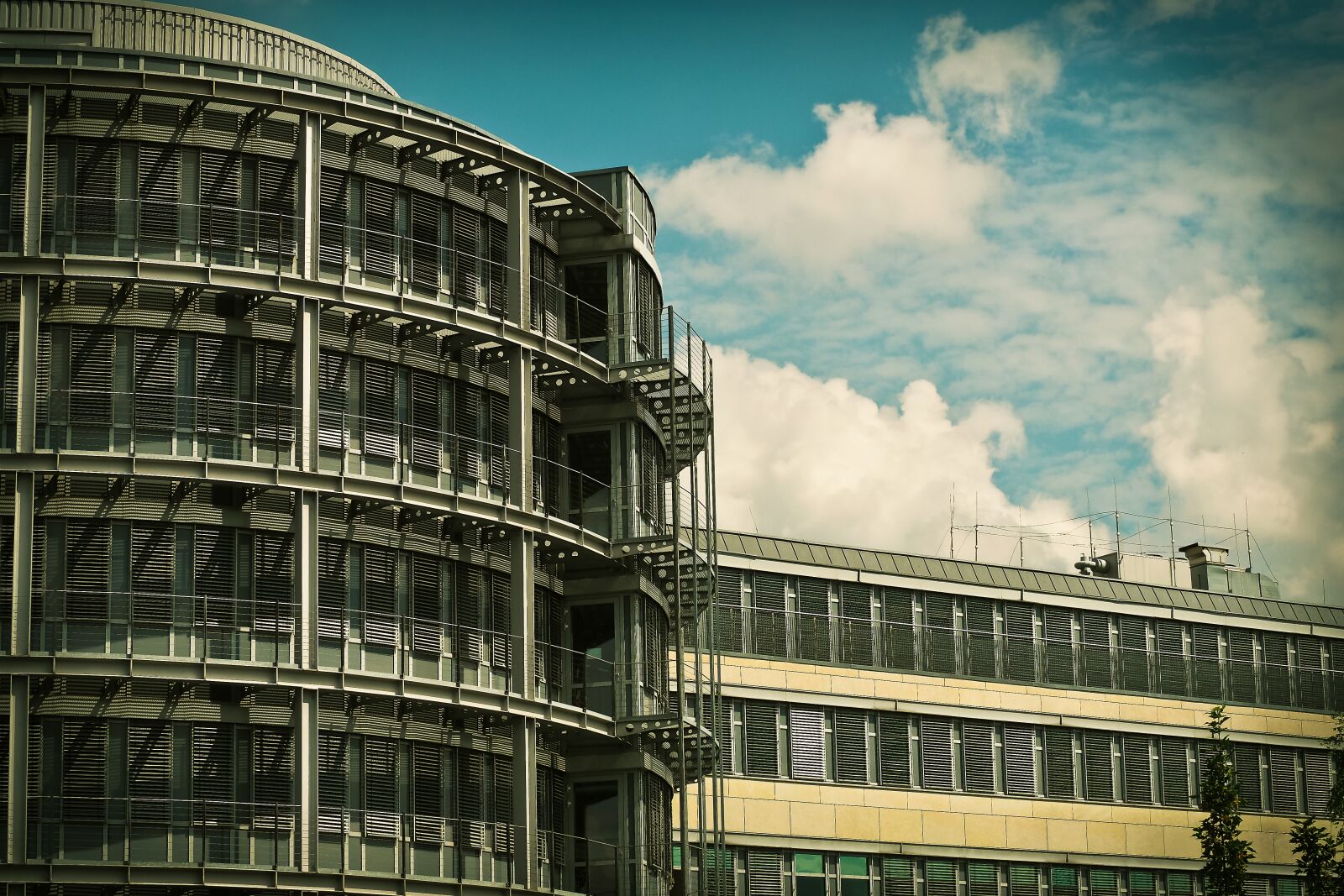 Olympus OM-D E-M10 sample photo. Architecture, modern, building photography