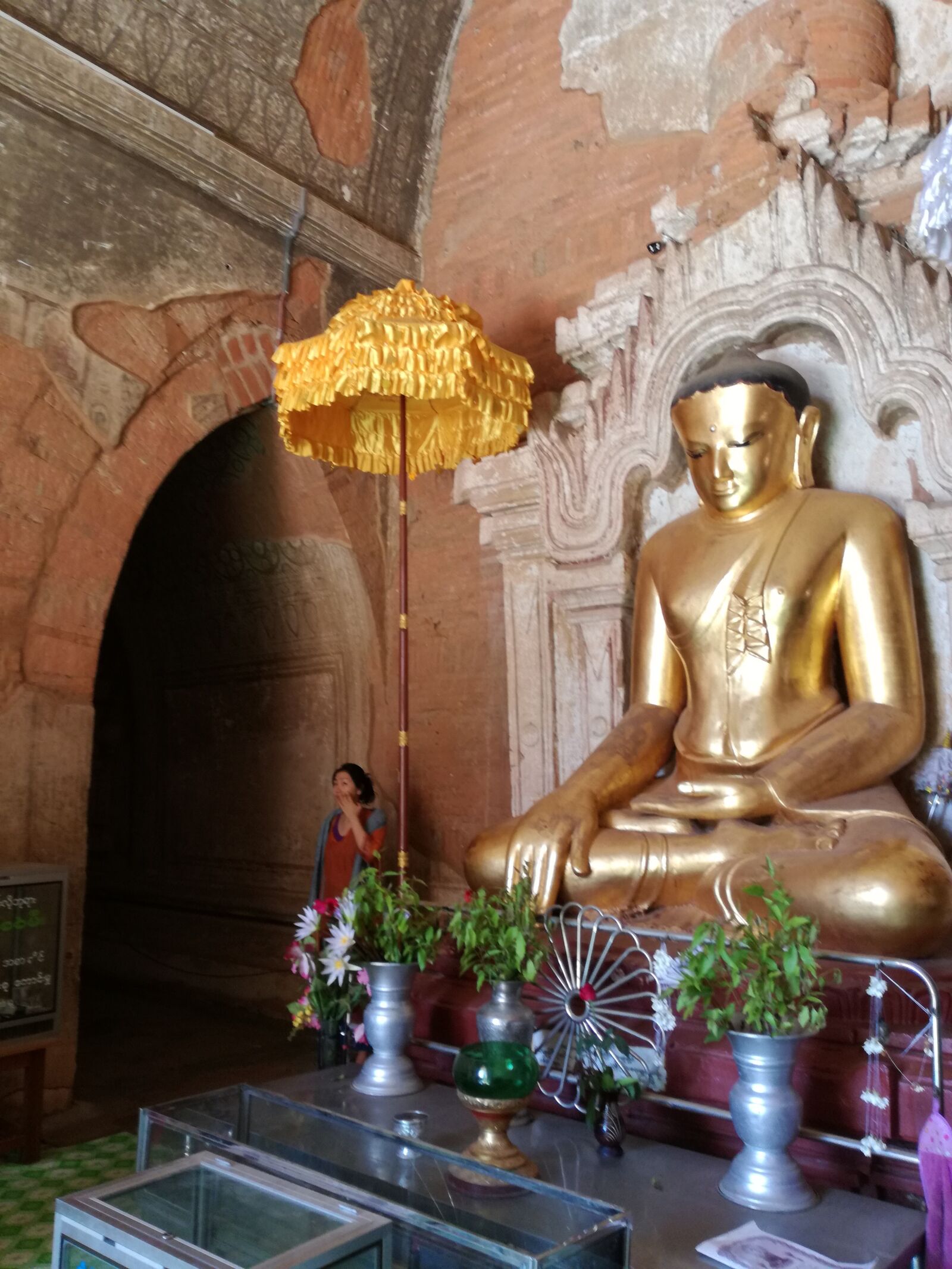 HUAWEI P9 LITE sample photo. Myanmar, buddhism, temple photography