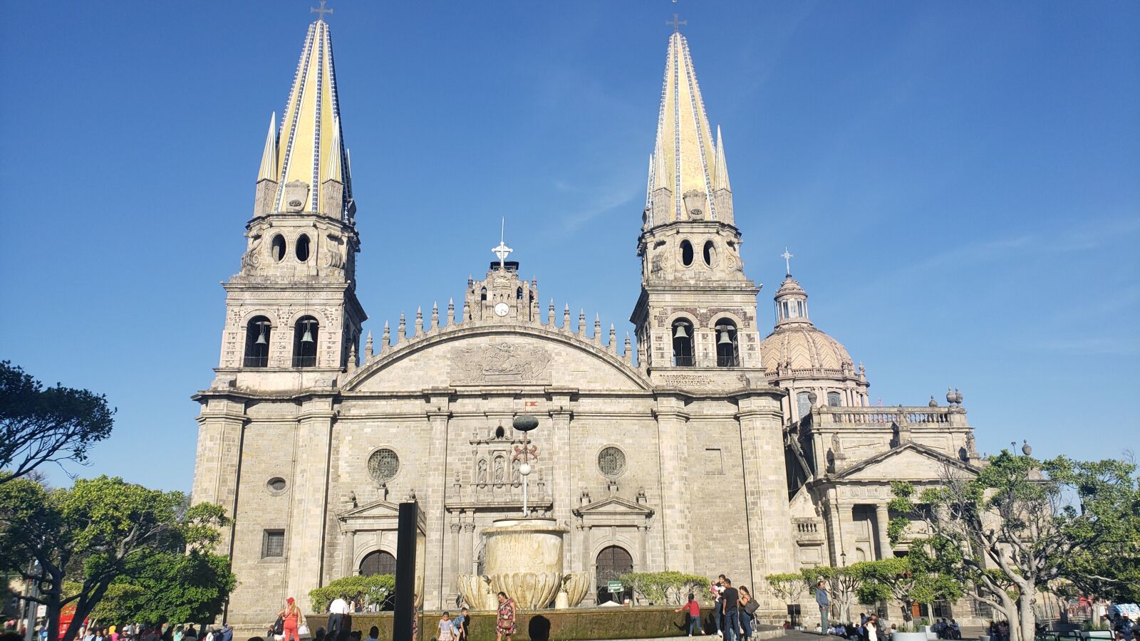 Samsung Galaxy S9 sample photo. Catedral, cielo, church photography