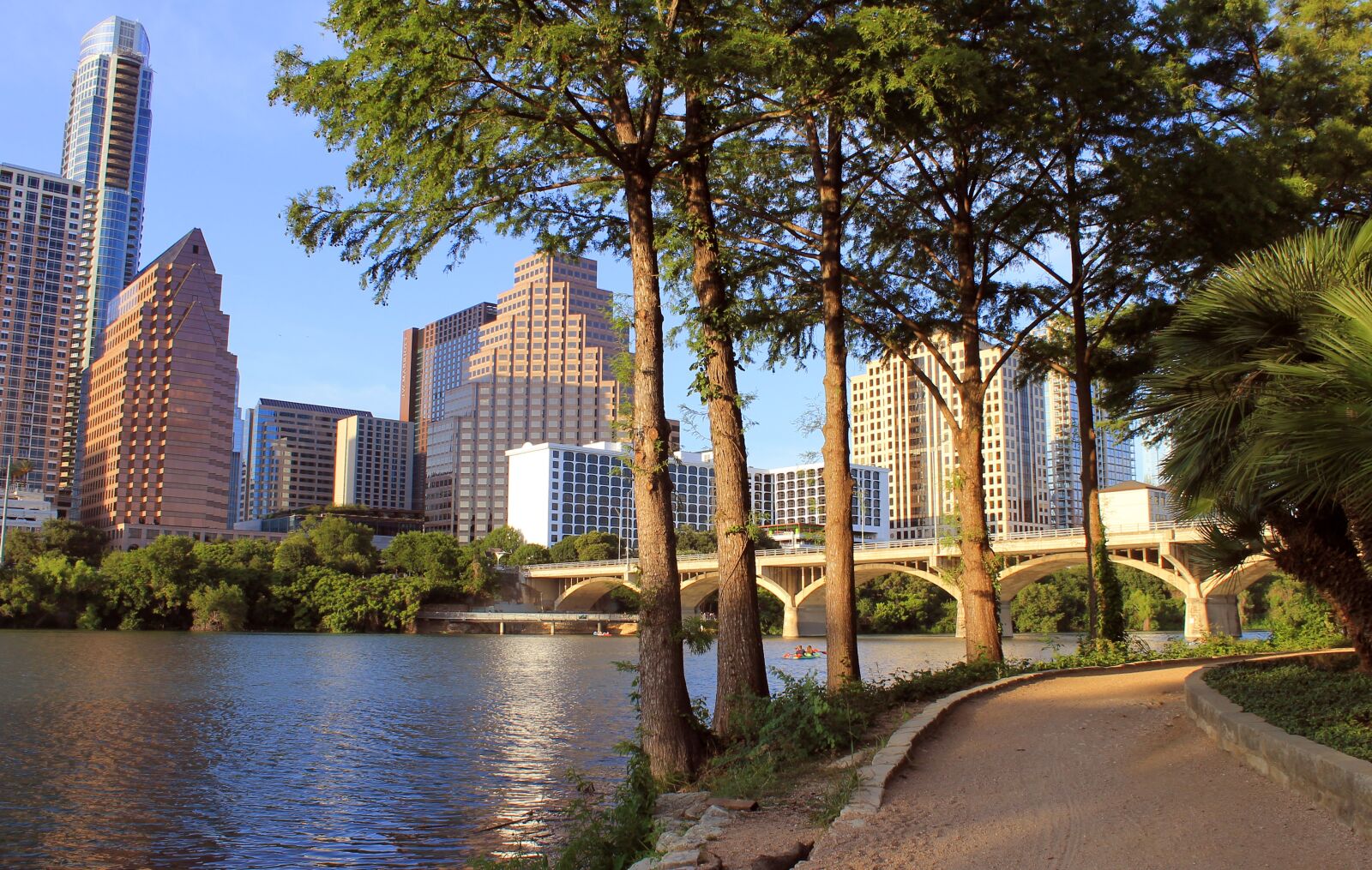 Canon EOS 1100D (EOS Rebel T3 / EOS Kiss X50) sample photo. Austin, texas, lady bird photography