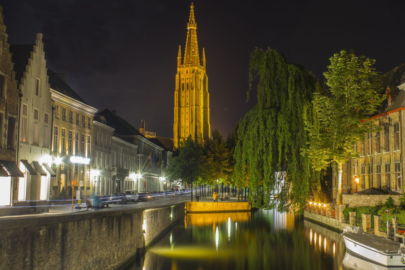 Canon EOS 1200D (EOS Rebel T5 / EOS Kiss X70 / EOS Hi) sample photo. Bruges, channels, nocturne photography