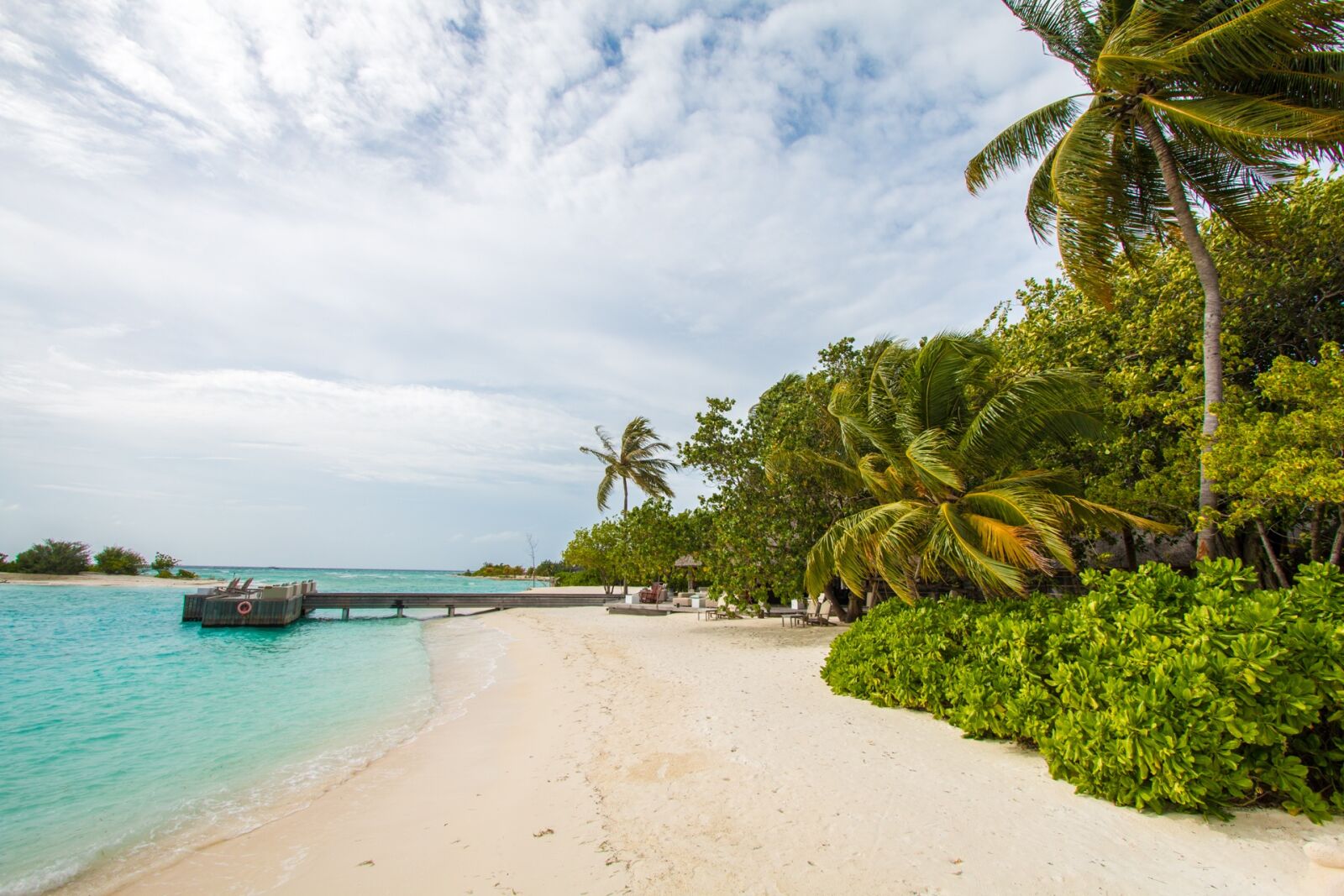 Canon EOS 70D + Canon EF-S 10-22mm F3.5-4.5 USM sample photo. Four seasons, kuda huraa photography