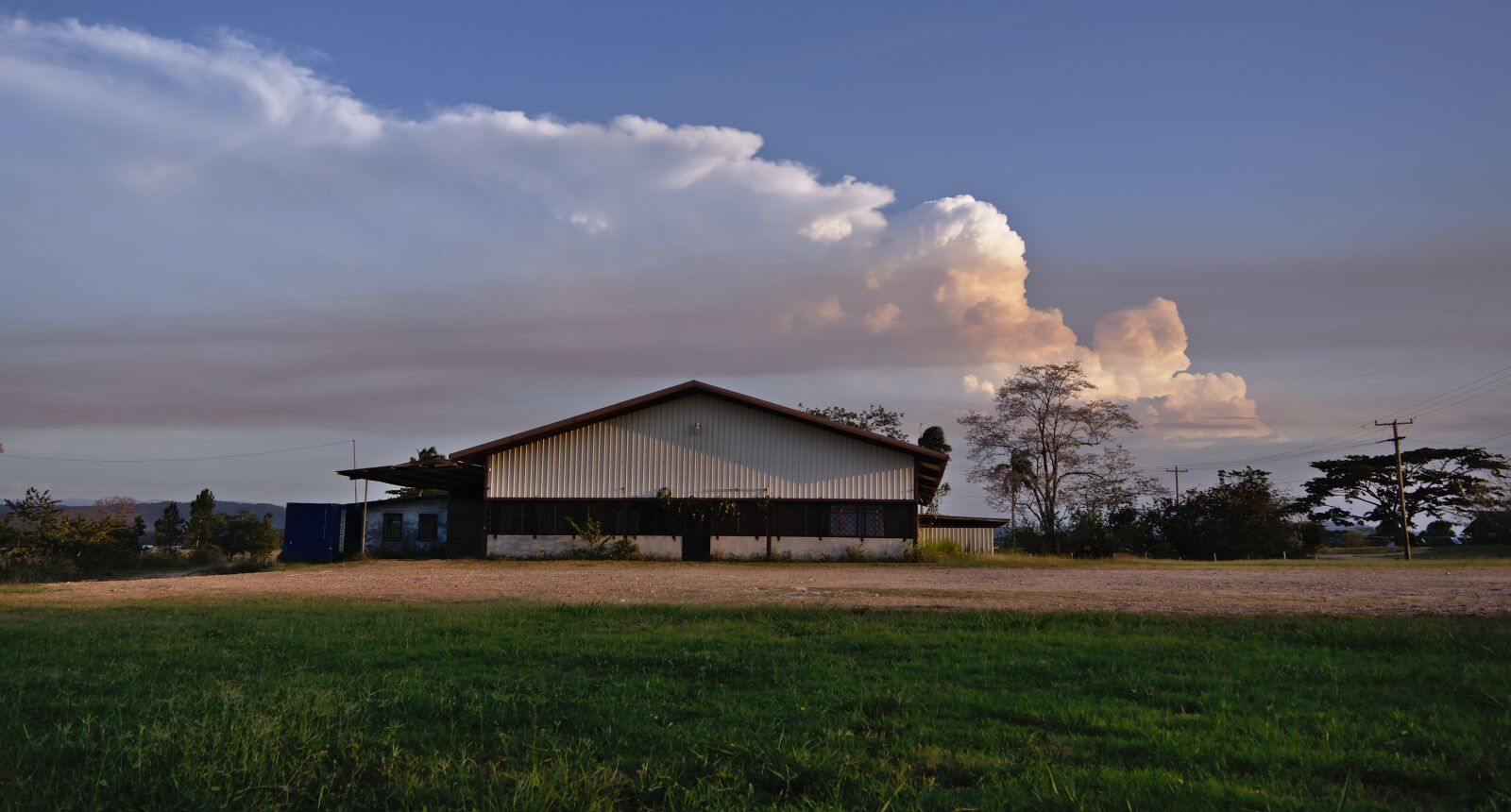Nikon D7200 sample photo. Cloud, sky, structure photography