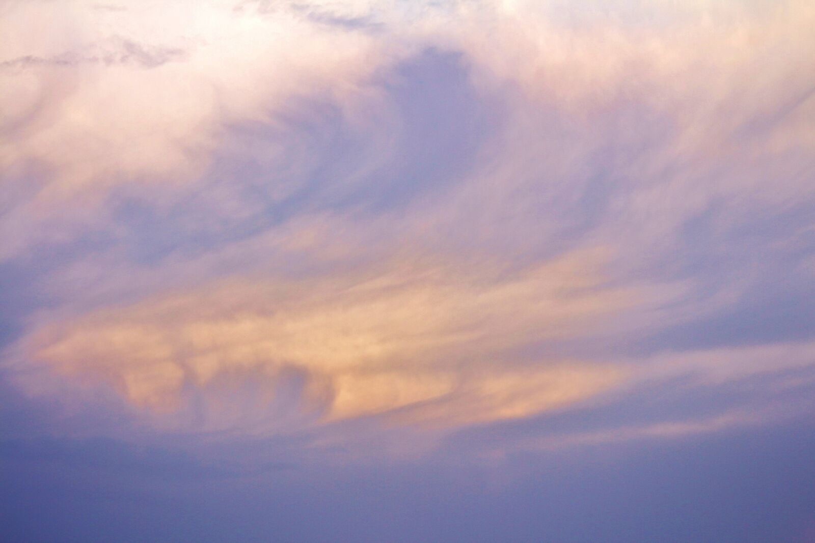 Canon EOS 700D (EOS Rebel T5i / EOS Kiss X7i) sample photo. Cloud, colors, blue photography