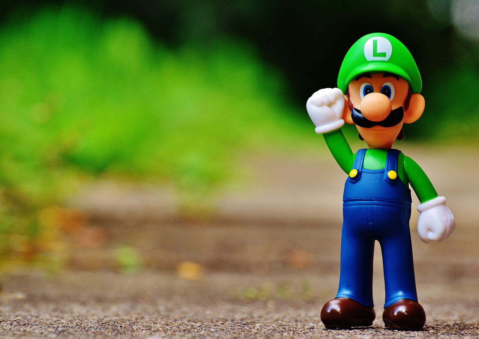 Nikon D3200 sample photo. Luigi, figure, play photography