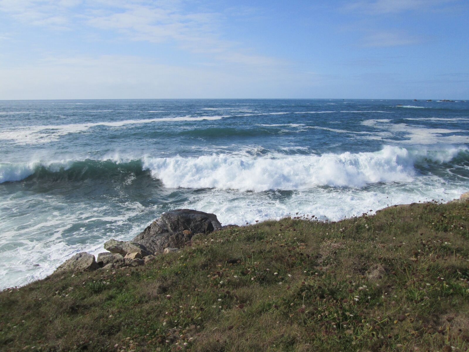 Canon PowerShot A2500 sample photo. Sea, side, wild coast photography