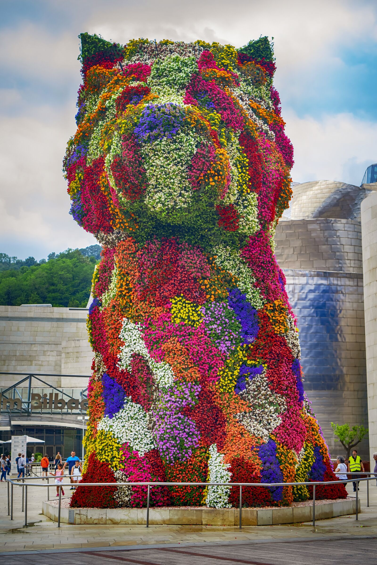 Nikon D3300 sample photo. Sculpture, flowers, decoration photography