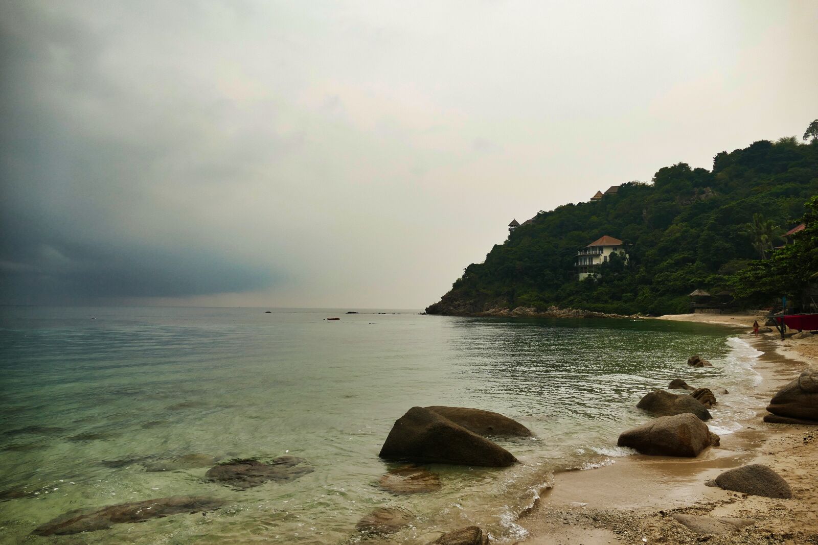 Panasonic Lumix DMC-FZ1000 sample photo. Sea, clouds, forward photography