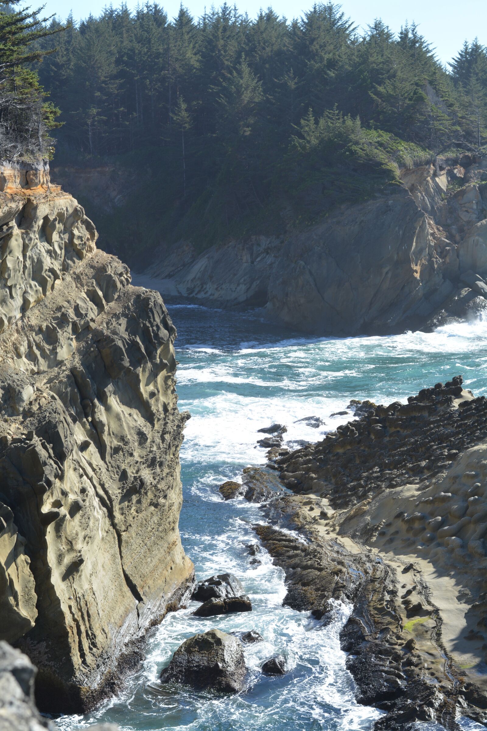 Nikon D5200 sample photo. Rocks, water, ocean photography