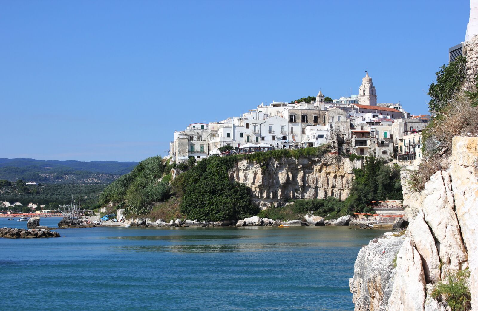Canon EOS 550D (EOS Rebel T2i / EOS Kiss X4) sample photo. Vieste, gargano, puglia photography