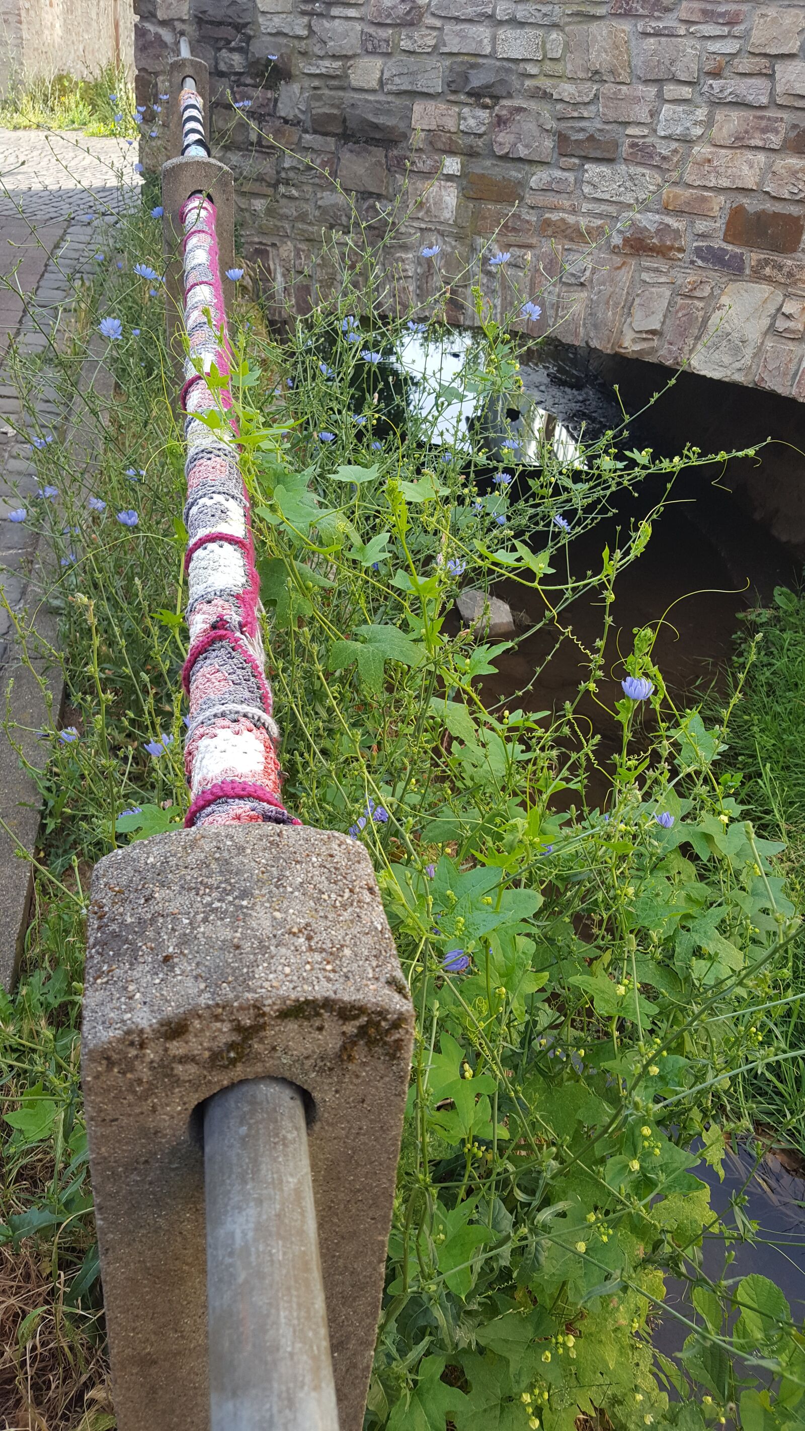 Samsung GALAXY S6 edge sample photo. Handrail, crochet, web stream photography
