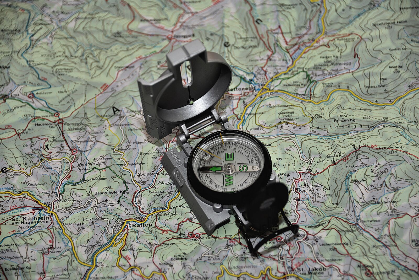 Nikon D610 sample photo. Compass, lens for the photography