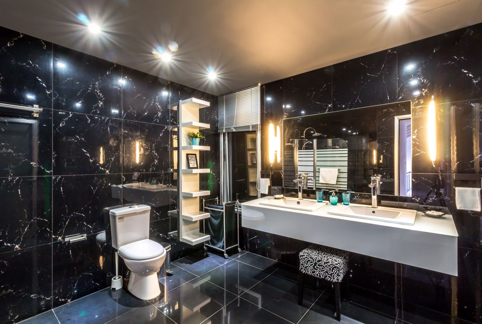 Canon EOS 70D sample photo. Hotel, bathroom, interior photography