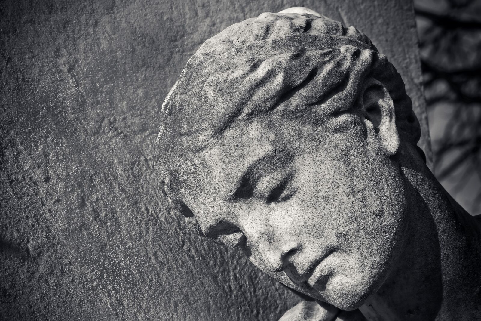 Olympus OM-D E-M10 sample photo. Statue, face, sculpture photography