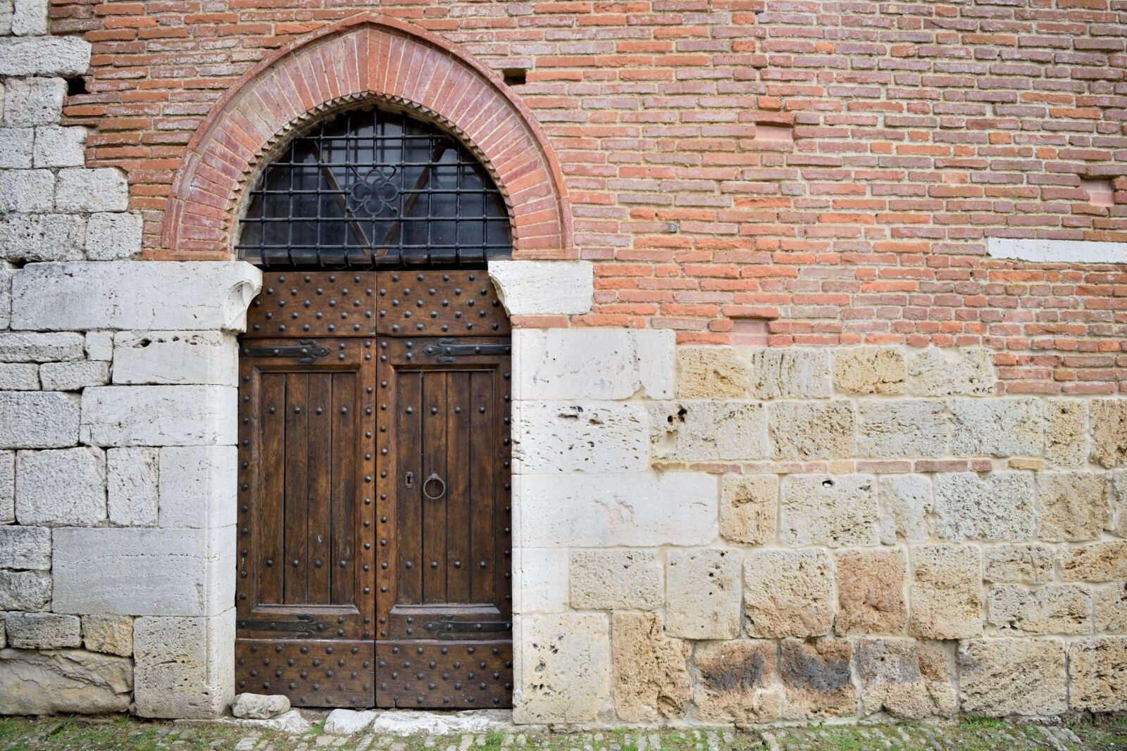 Nikon D3300 sample photo. Chiusdino, siena, abbey photography